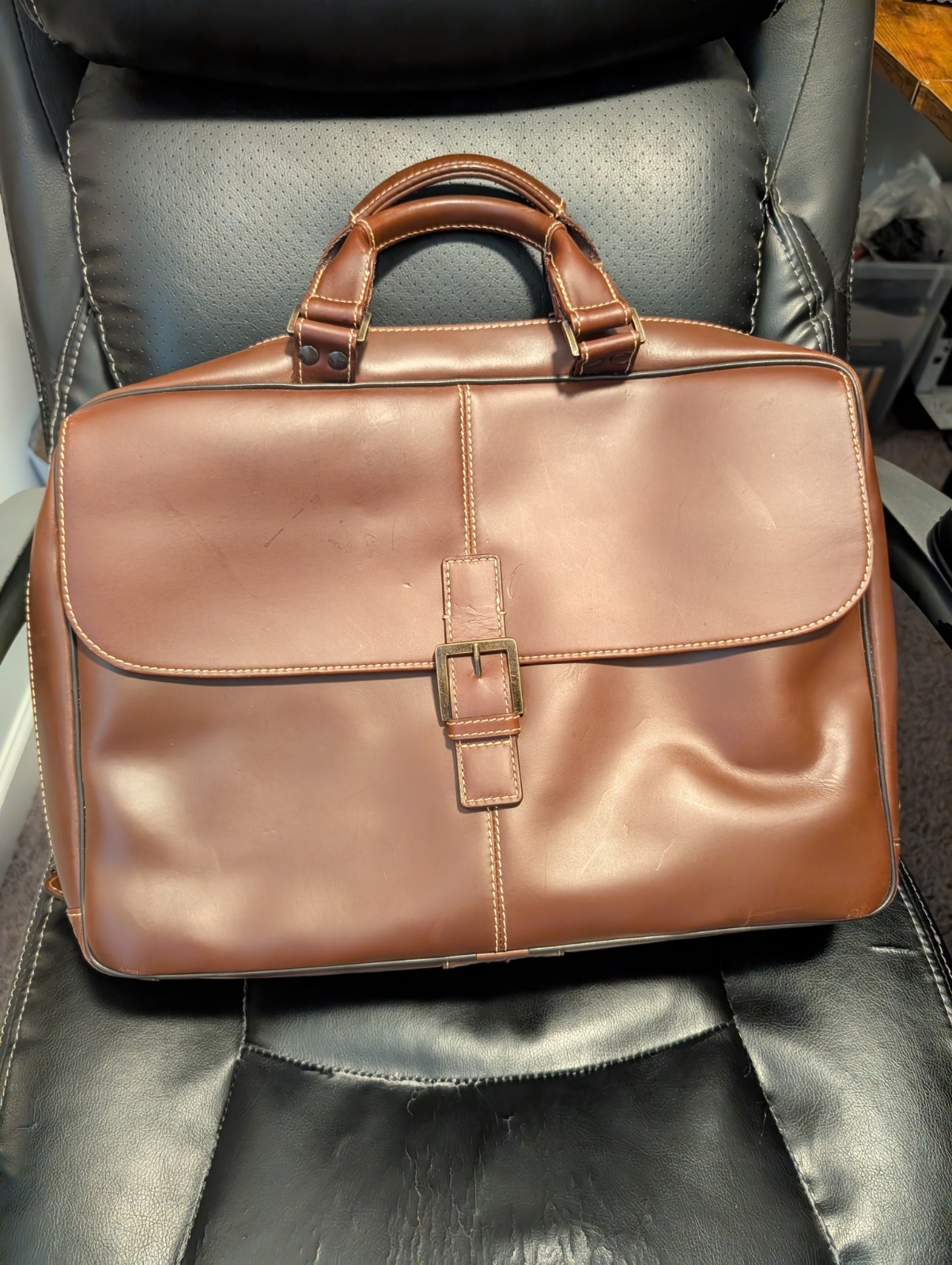 Boconi Bryant Leather Analyst Bag
