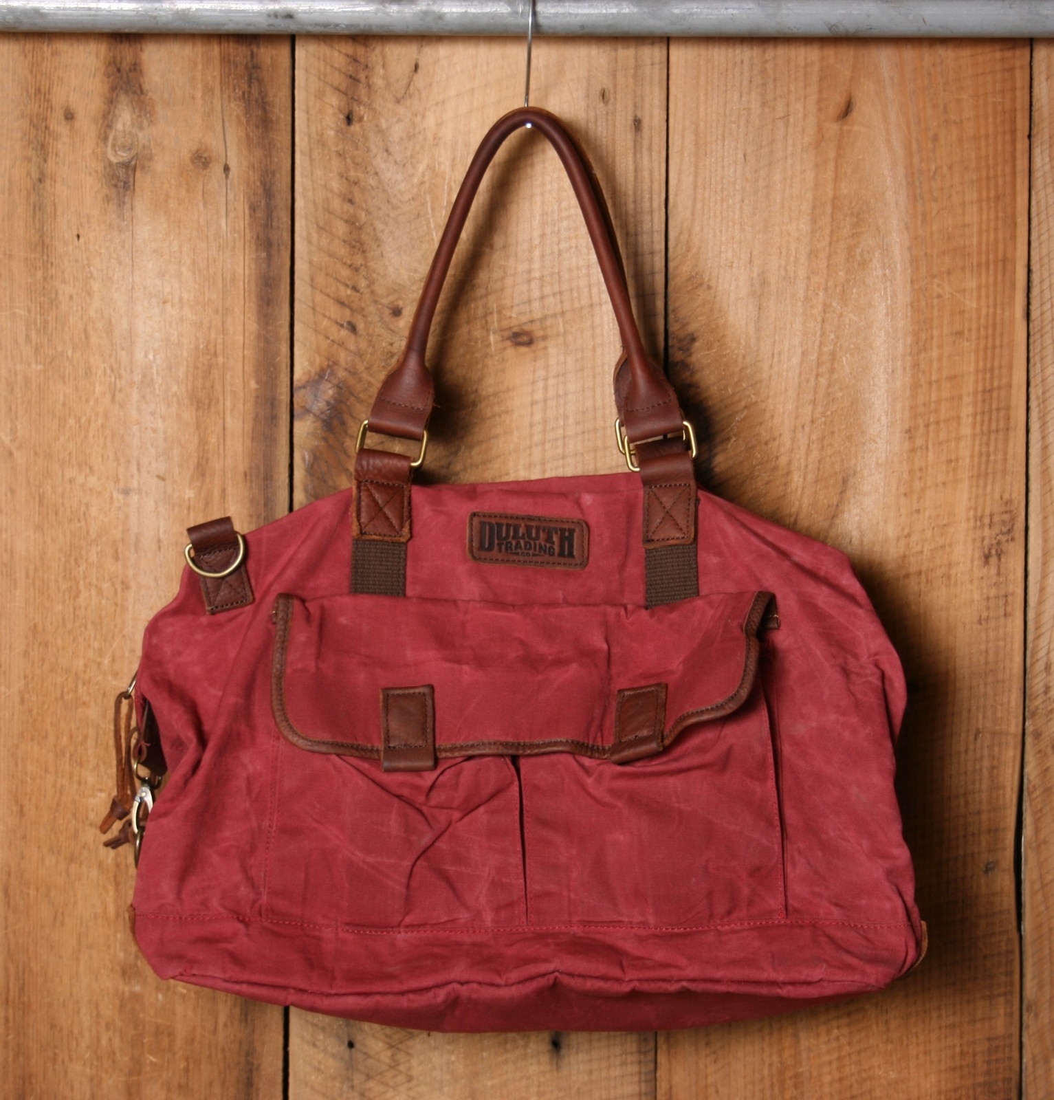 DULUTH TRADING CO. Burgundy Oil Cloth ‘Weekender’ Duffel Bag (No Shoulder Strap)