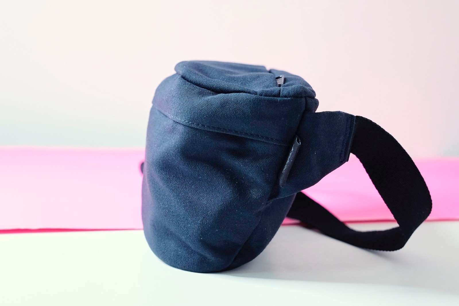 Uniqlo Robic Fanny Waist Pack Belt Bag Single Strap Backpack Black 423483