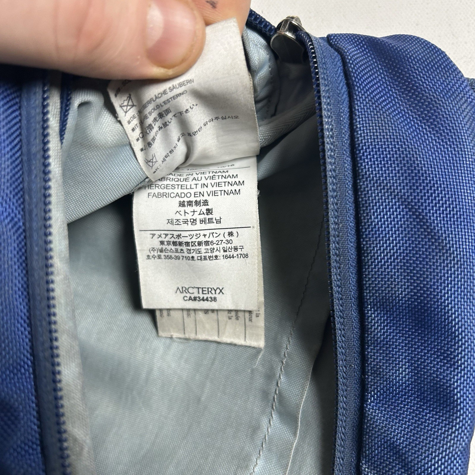 Navy Arc’teryx Maka 2 Waistpack Crossbody Sling Bag Pouch Urban Pack
