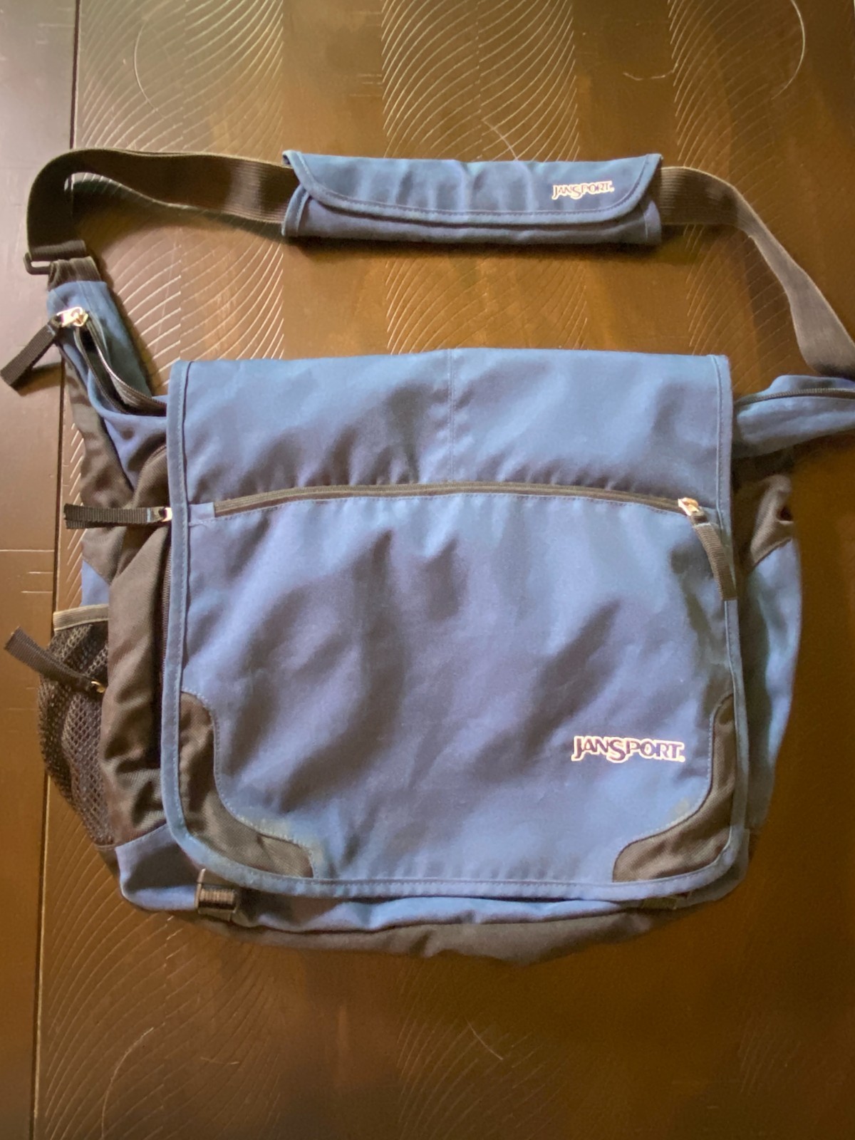 Vintage Jansport Blue and Black Messenger Bag TM20 Pre-Owned