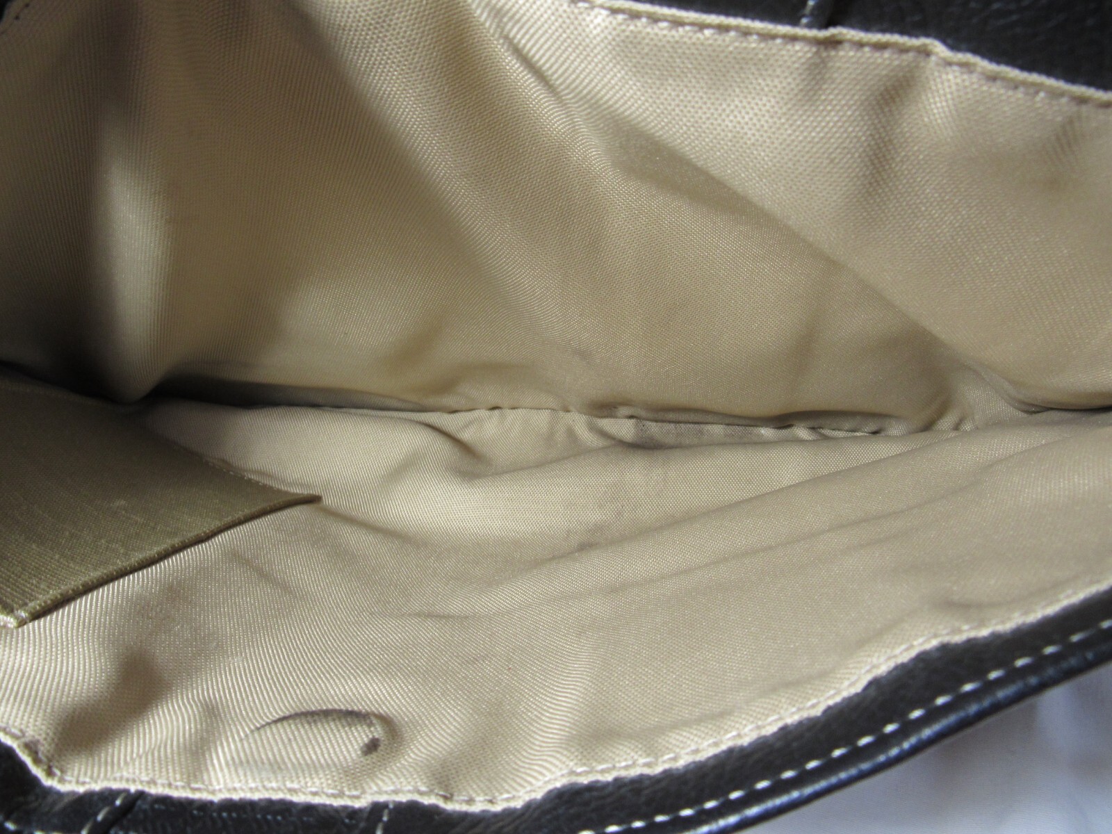 Boconi Black Leather Tumbled Pebbled Messenger Briefcase Laptop Case EUC