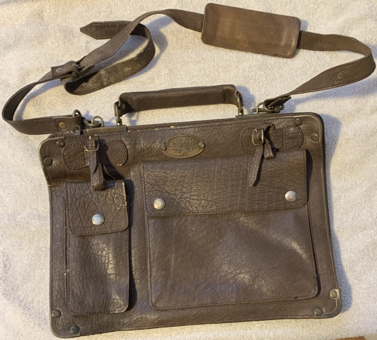 Vintage Overland Outfitters Leather Messenger Bag – Brown