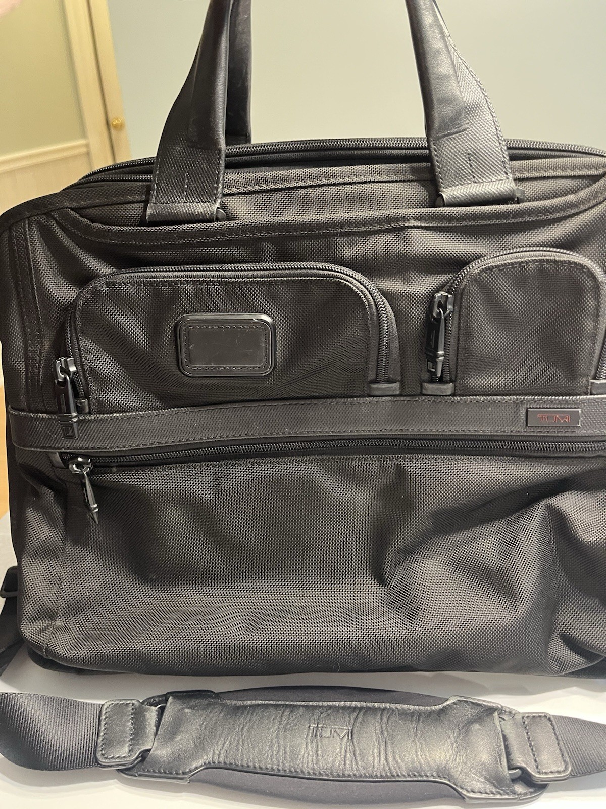 Tumi Alpha 2 Expandable Organizer Brief T-Pass Black FXT Ballistic Nylon 26145D2