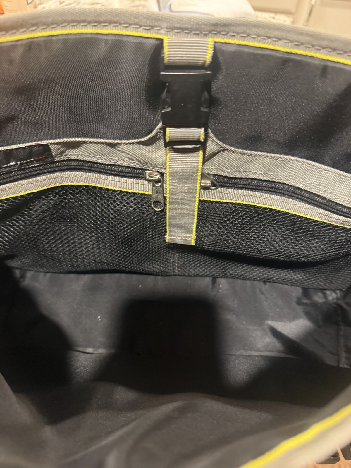 VINTAGE DIESEL BUSINESS MESSENGER LAPTOP GRAY W/NEON GREEN TRIM CROSSBODY BAGY2K