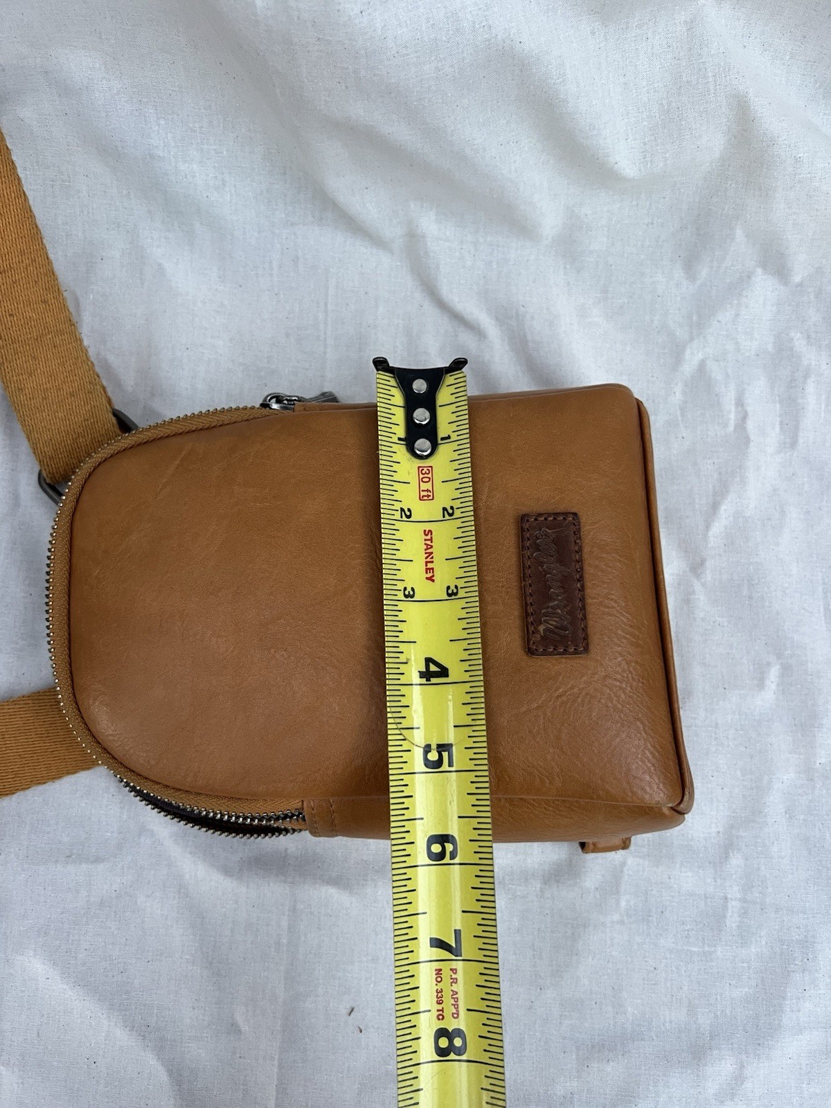 Wrangler Camel Brown Crossbody Bag Zip Closure Adjustable Strap w/ Outer Pockets