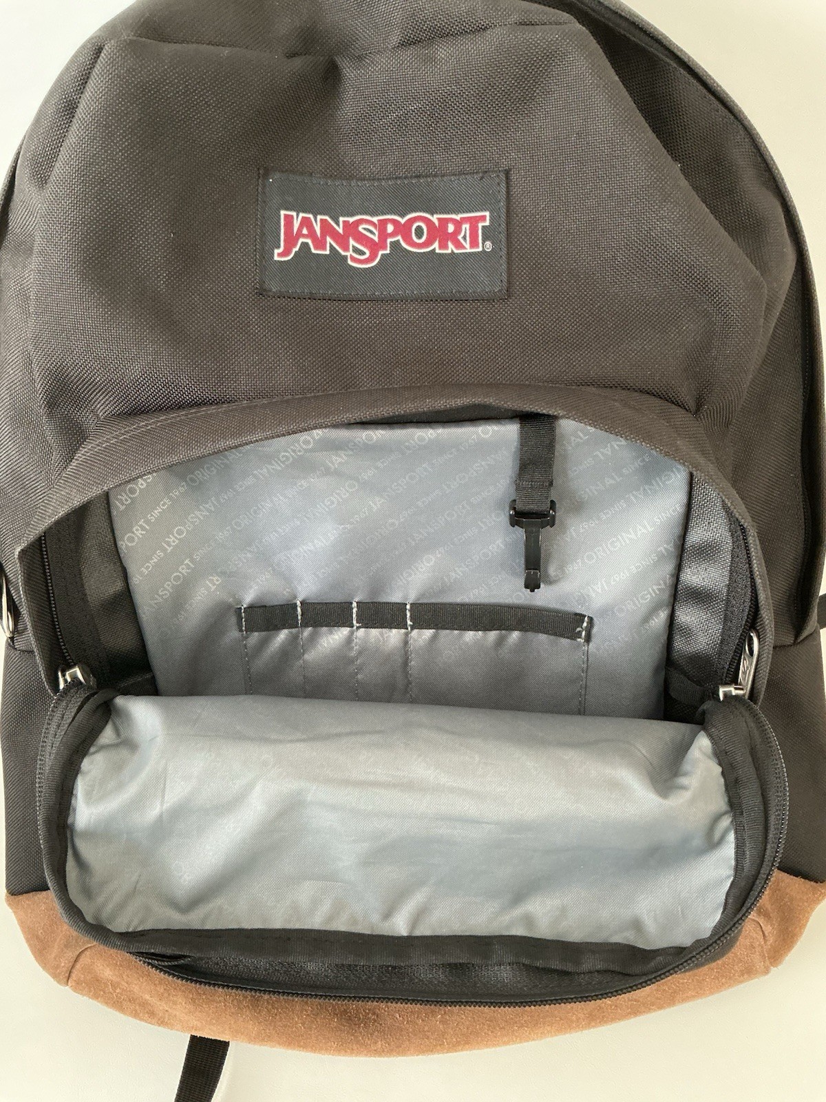Classic JanSport Right Pack Backpack – Black w/Brown Suede Bottom