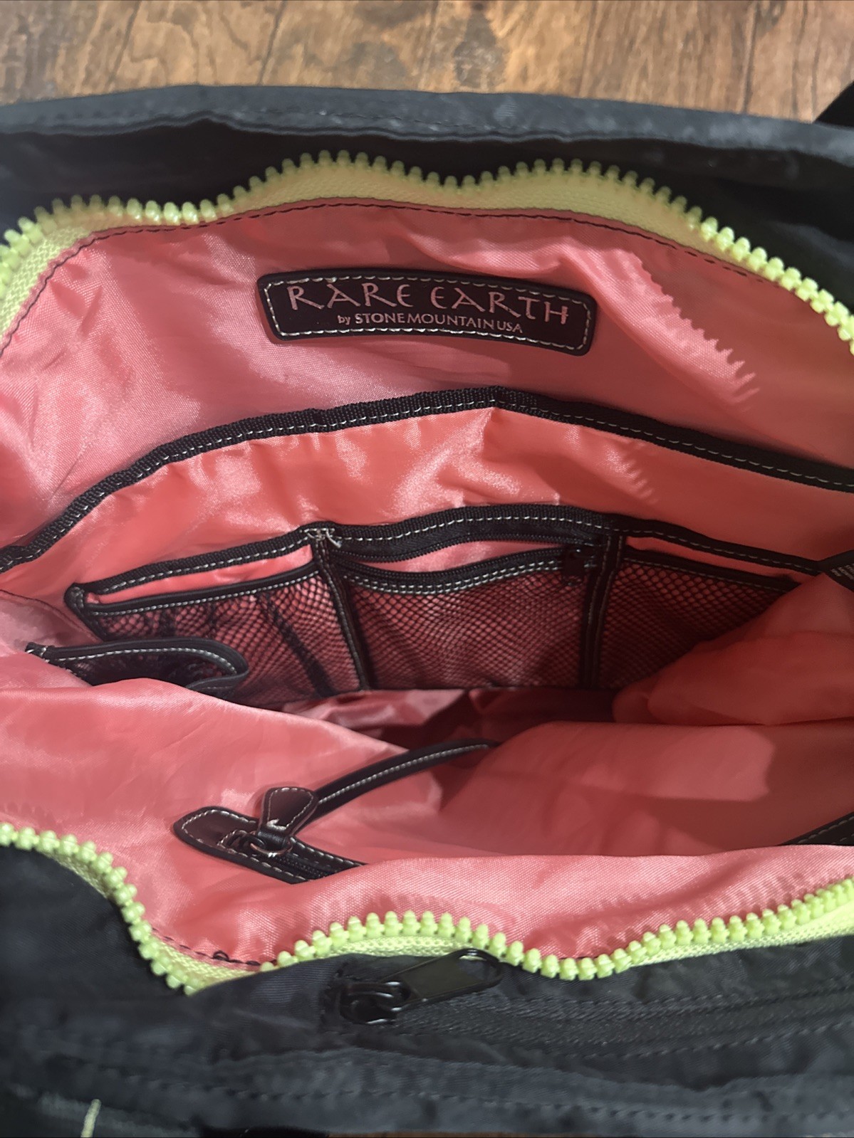 Rare Earth RE by Stone Mountain Nylon Neon Tote Yoga Travel Gym Bag NWOT