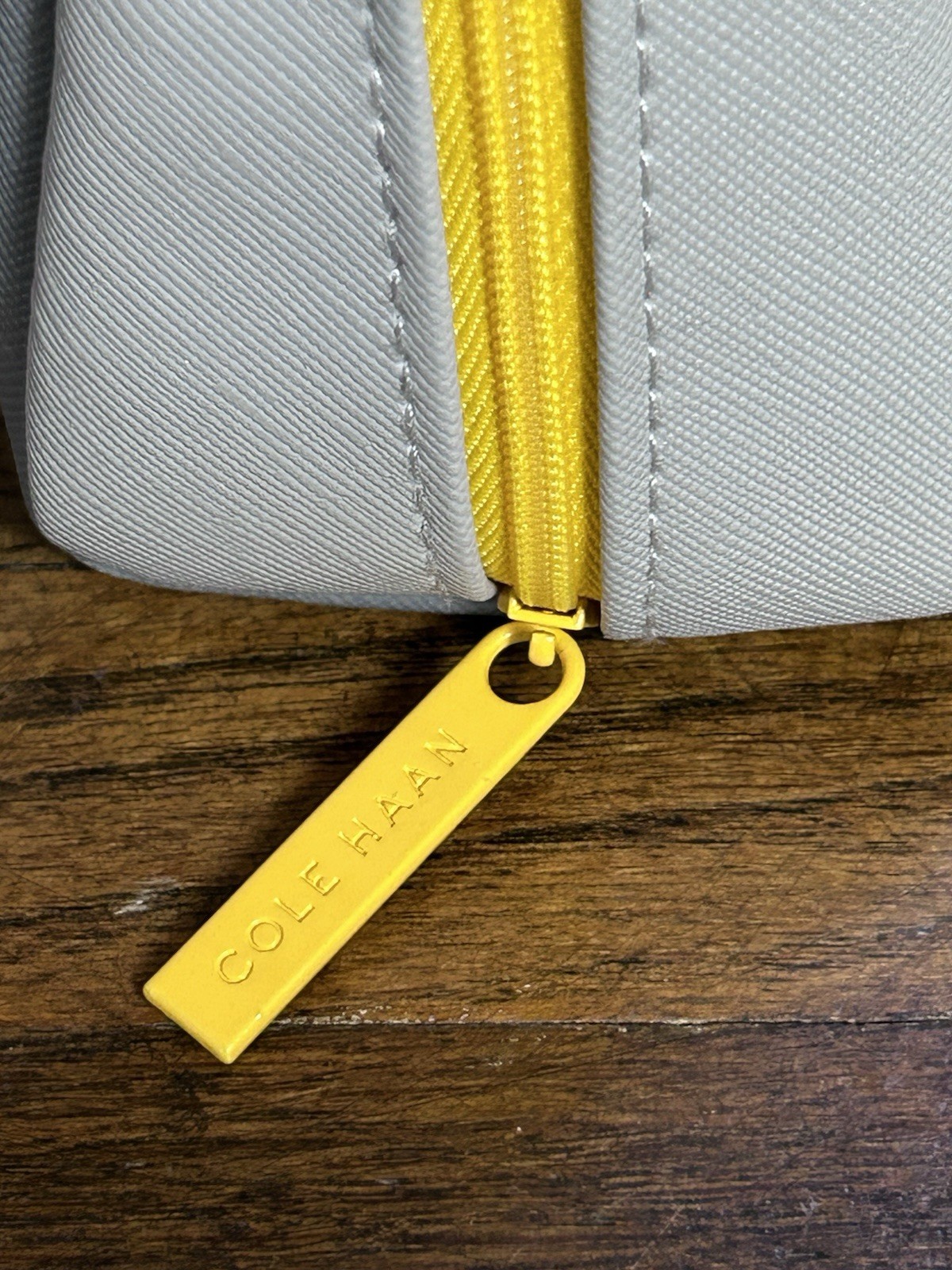 Cole Hann Small Men’s Dopp Bag Washable Fabric Grey With Yellow Zipper