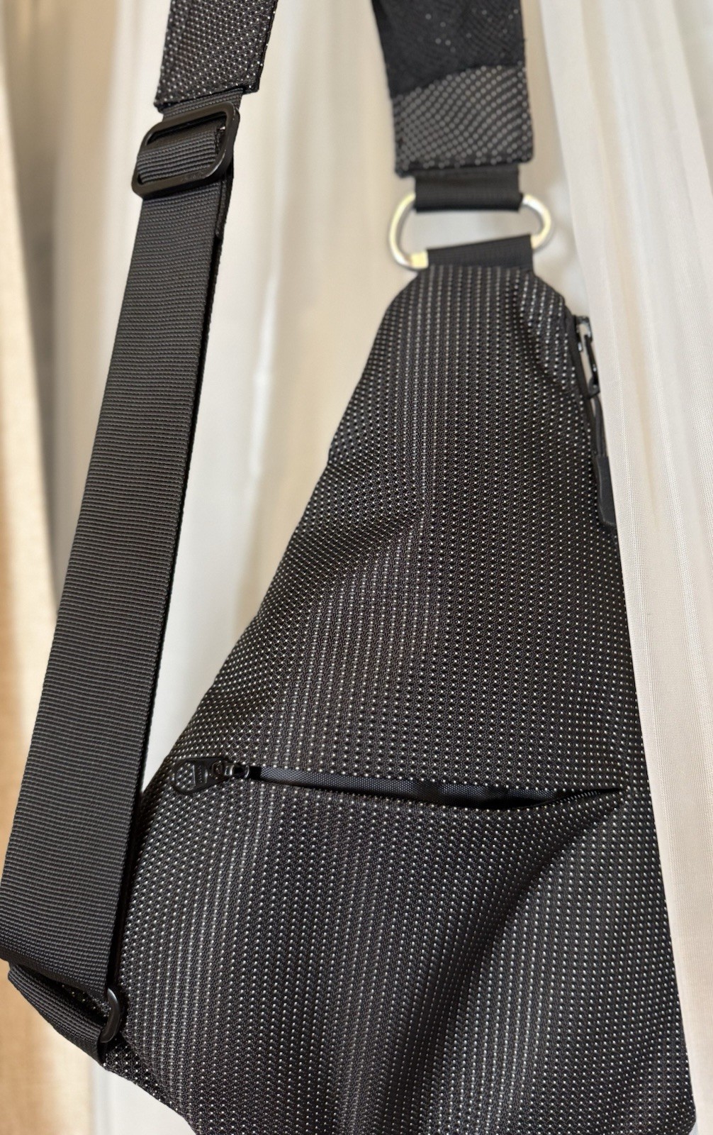 Durable Anti-Thief Sling Tactical Bag w/ Adjustable Straps Secret Pockets