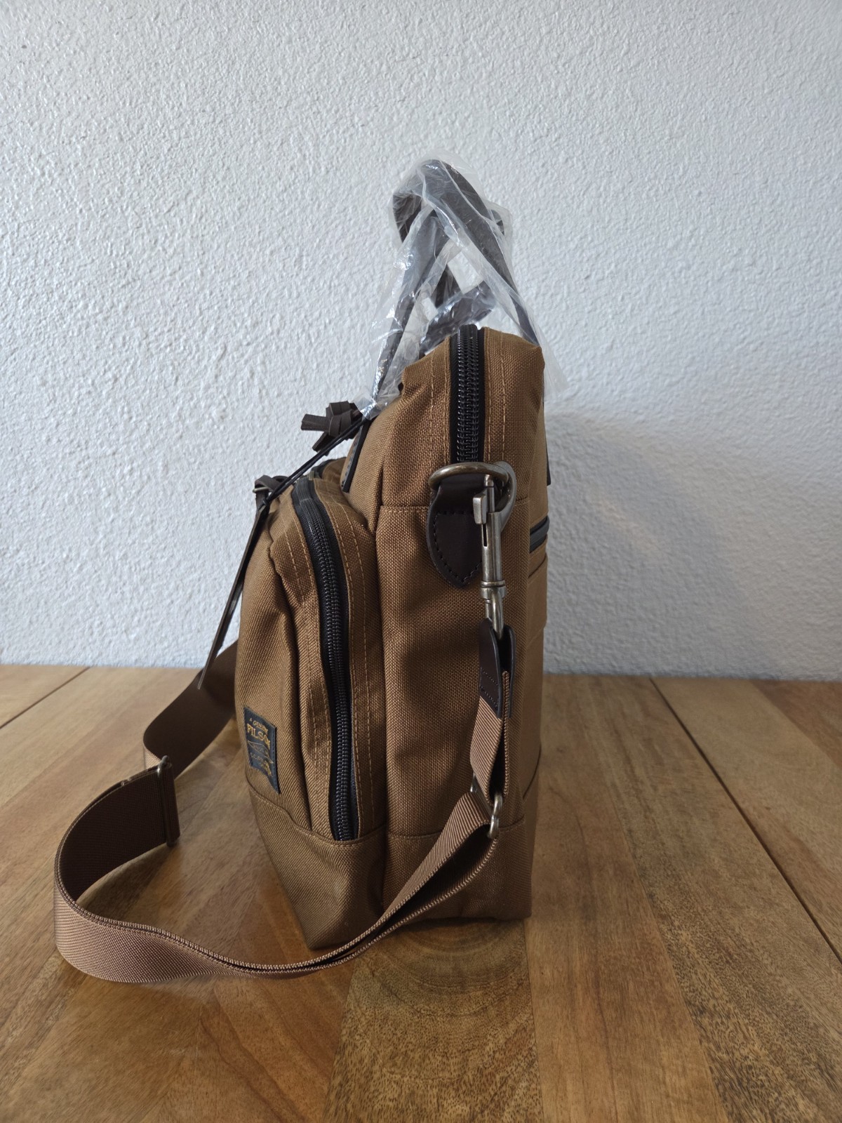 Filson Dryden Briefcase | NWT | Whiskey | MSRP $199