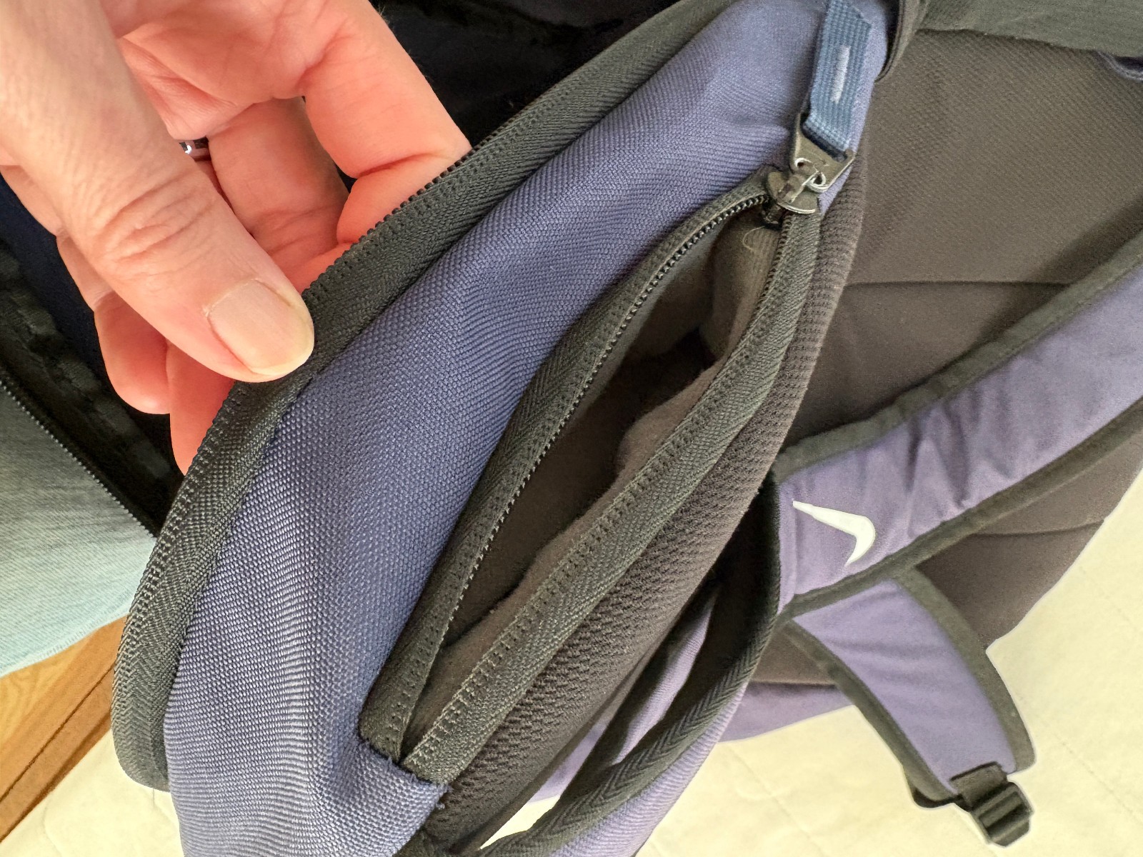 Nike Academy Team Backpack (30L). Soccer backpack, navy blue, used