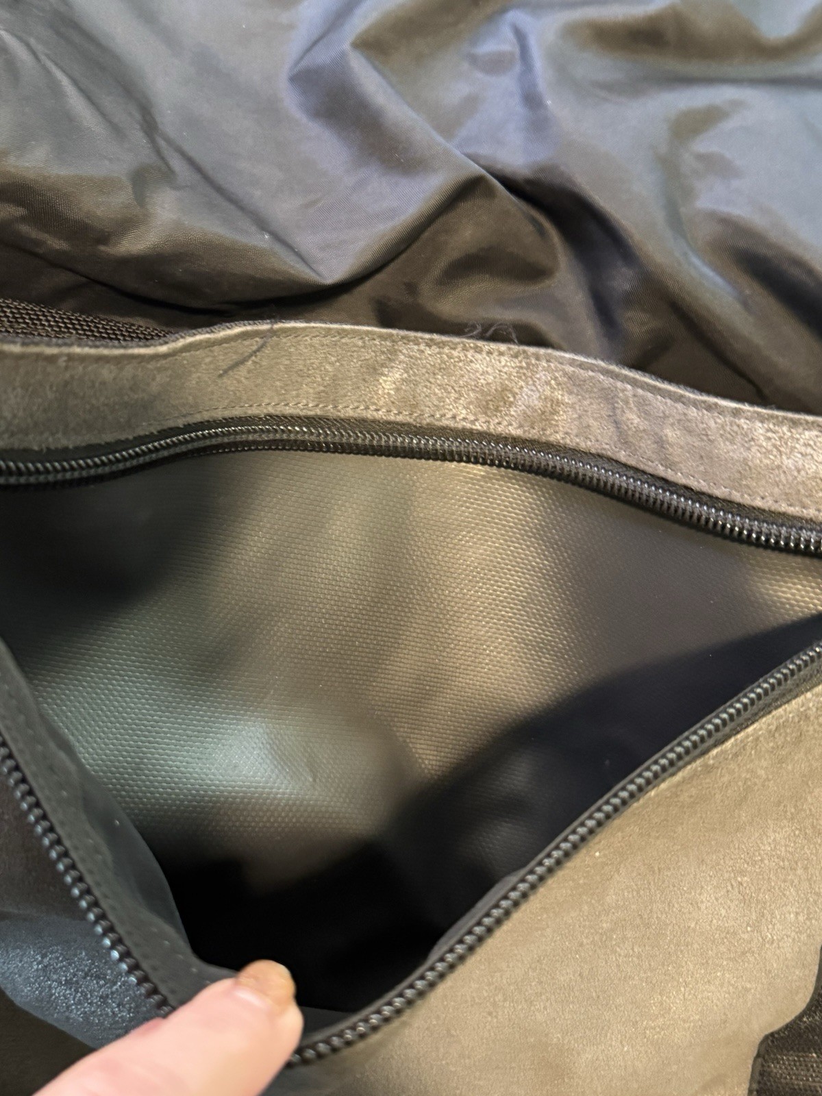 J.FOLD New York Genuine Leather Messenger Bag Black Crossbody Stripe Techwear