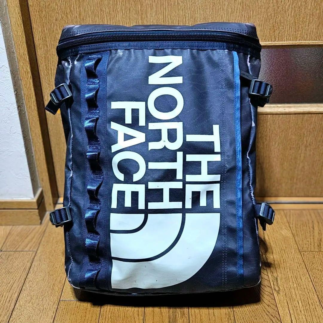 The North Face Limited Navy BC Fuse Box Backpack 42x32x14 cm Japan