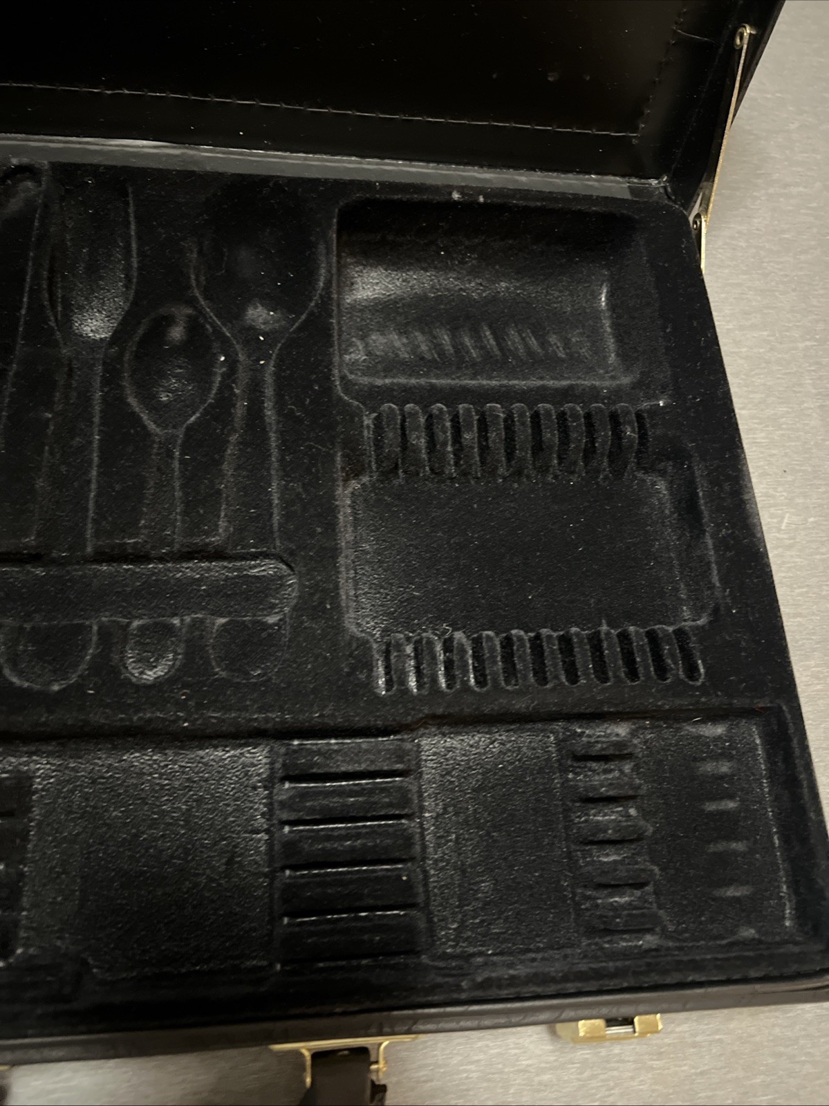 BESTECKE SOLINGEN Black (Case Only) Approx 18” x 13” x 4” Free Shipping