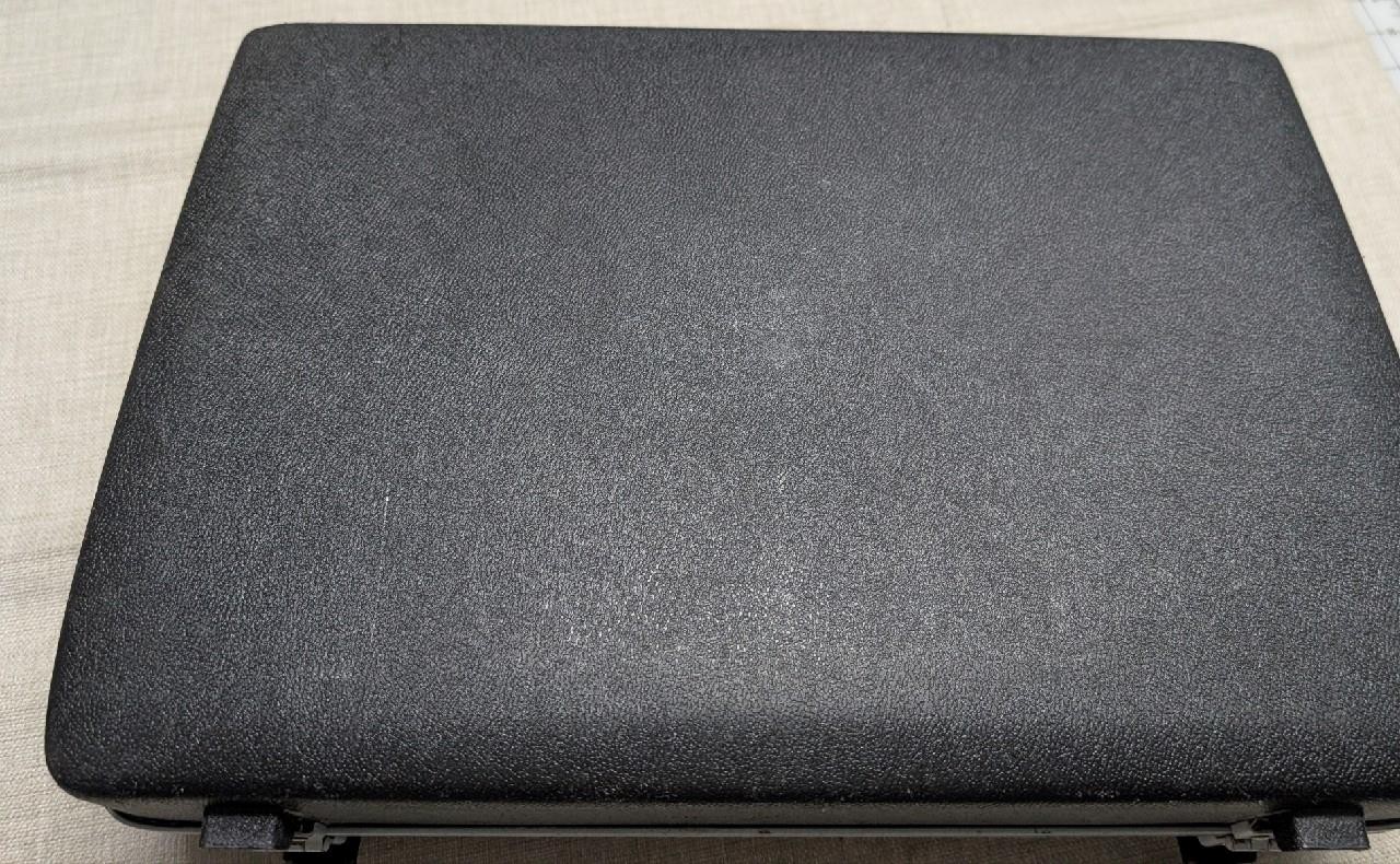 vintage SAMSONITE hard shell BRIEFCASE black 18x14x5 suitcase CARRY-ON black