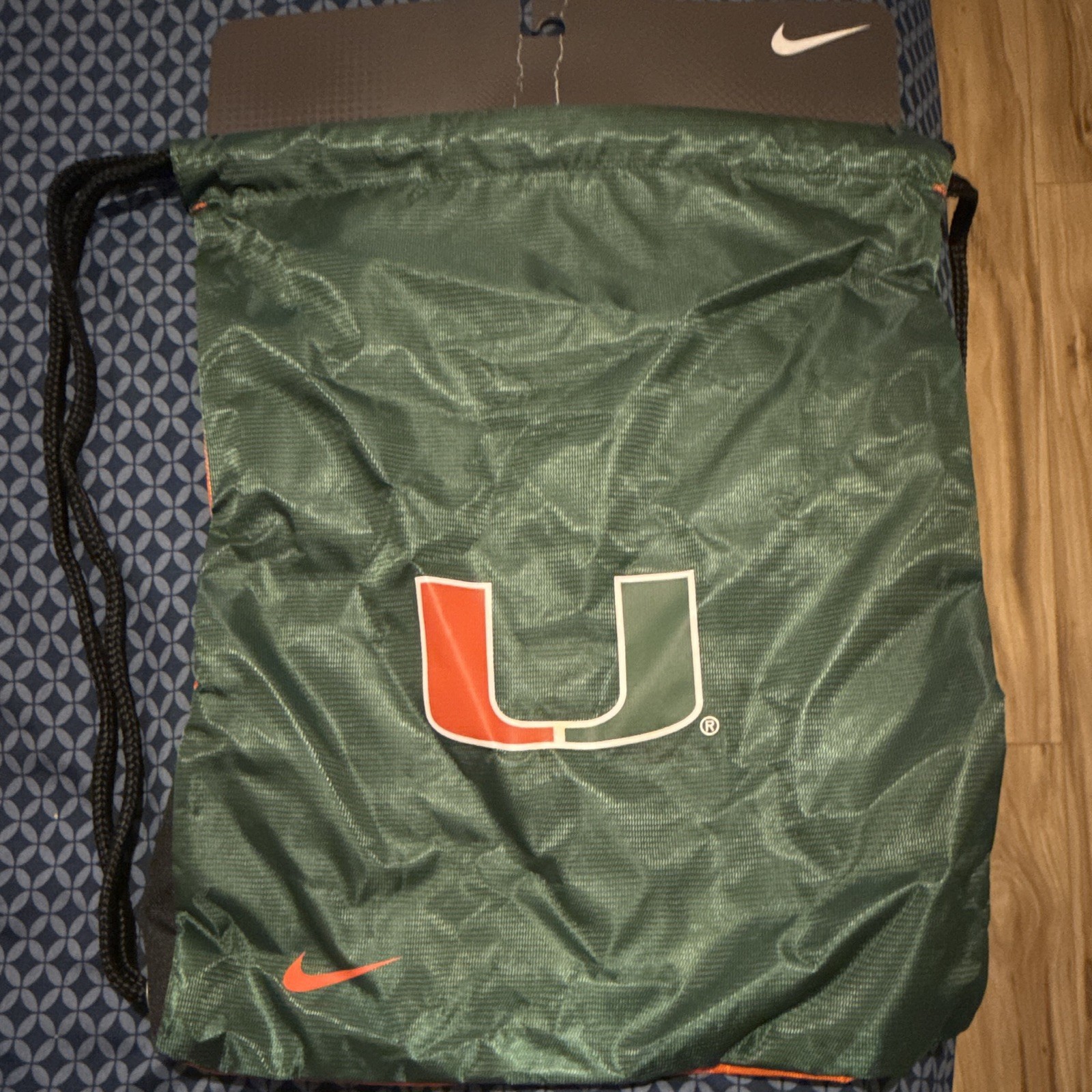 Nike Miami Hurricanes Reversible Drawstring Bag Gym Sack Green/Orange