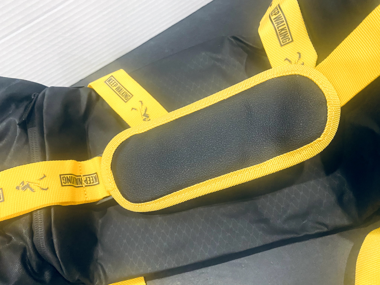 Bag Johnnie Walker “Keep Walking” Water Resistant Duffel Bag Travel, Gym