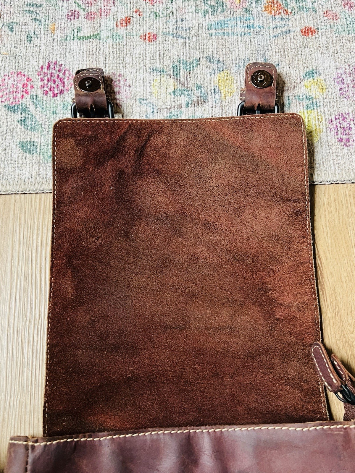 VENTOMY Brown Leather Messenger Bag Adjustable Strap Buckle Zip Snap Closures