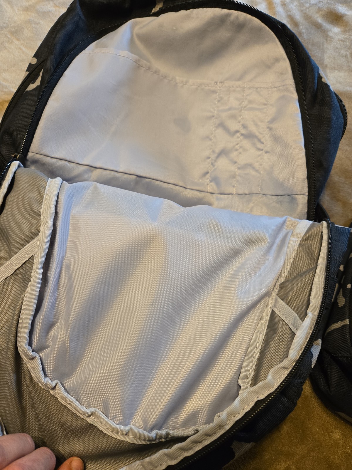 Under Armour Storm Hustle 5.0 Backpack Book Bag W/ Matching Lunch Bag Used