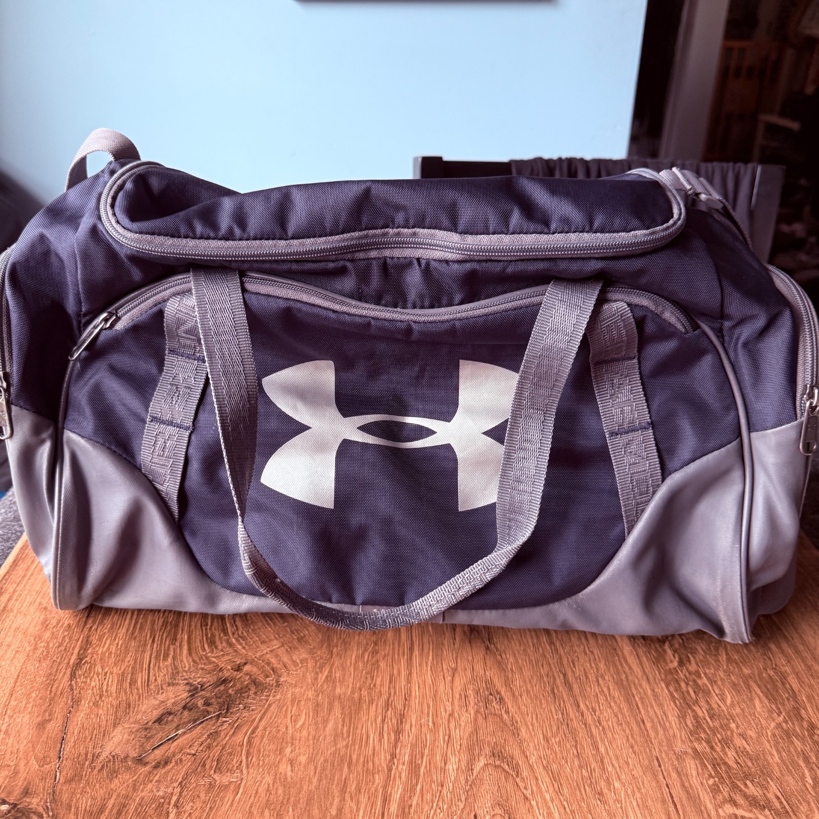 Under Armour UA Storm Undeniable Medium Duffle Bag Navy Gray Gym Travel Sports