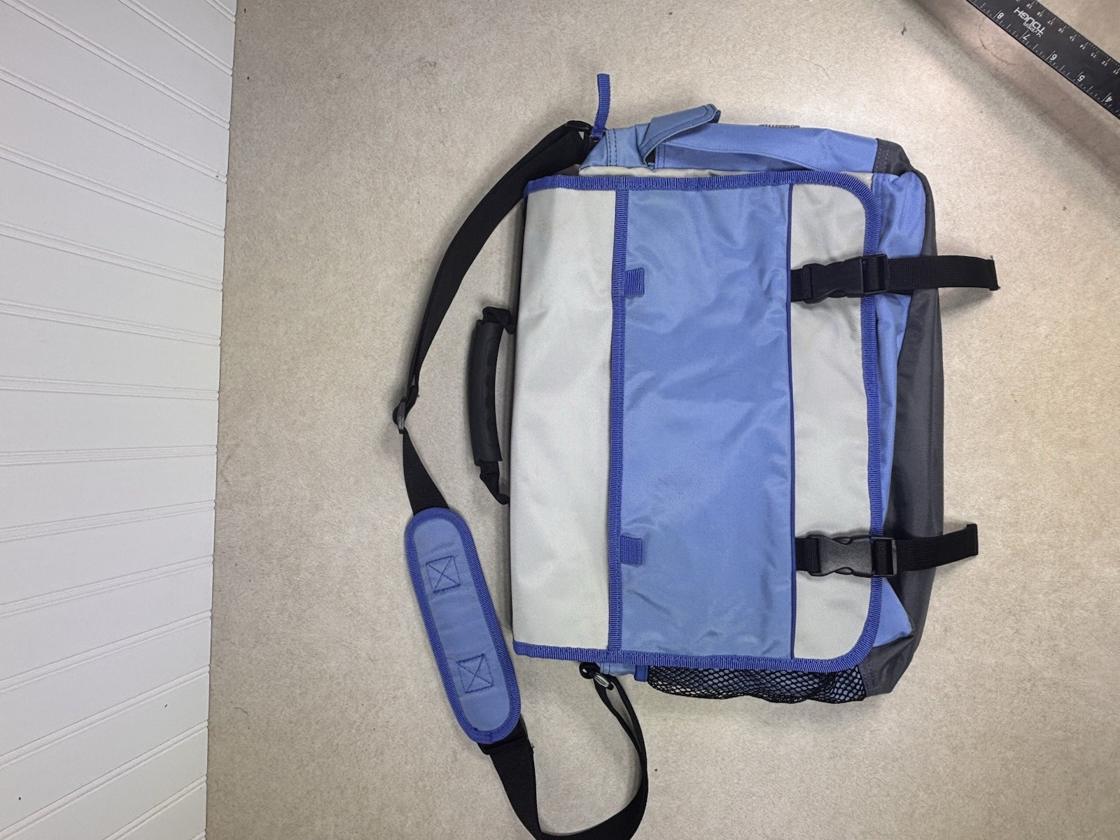 2001 Gap Tech Audio Utility Messenger Bag Y2K CD Bookbag Retro Normcore Two Tone