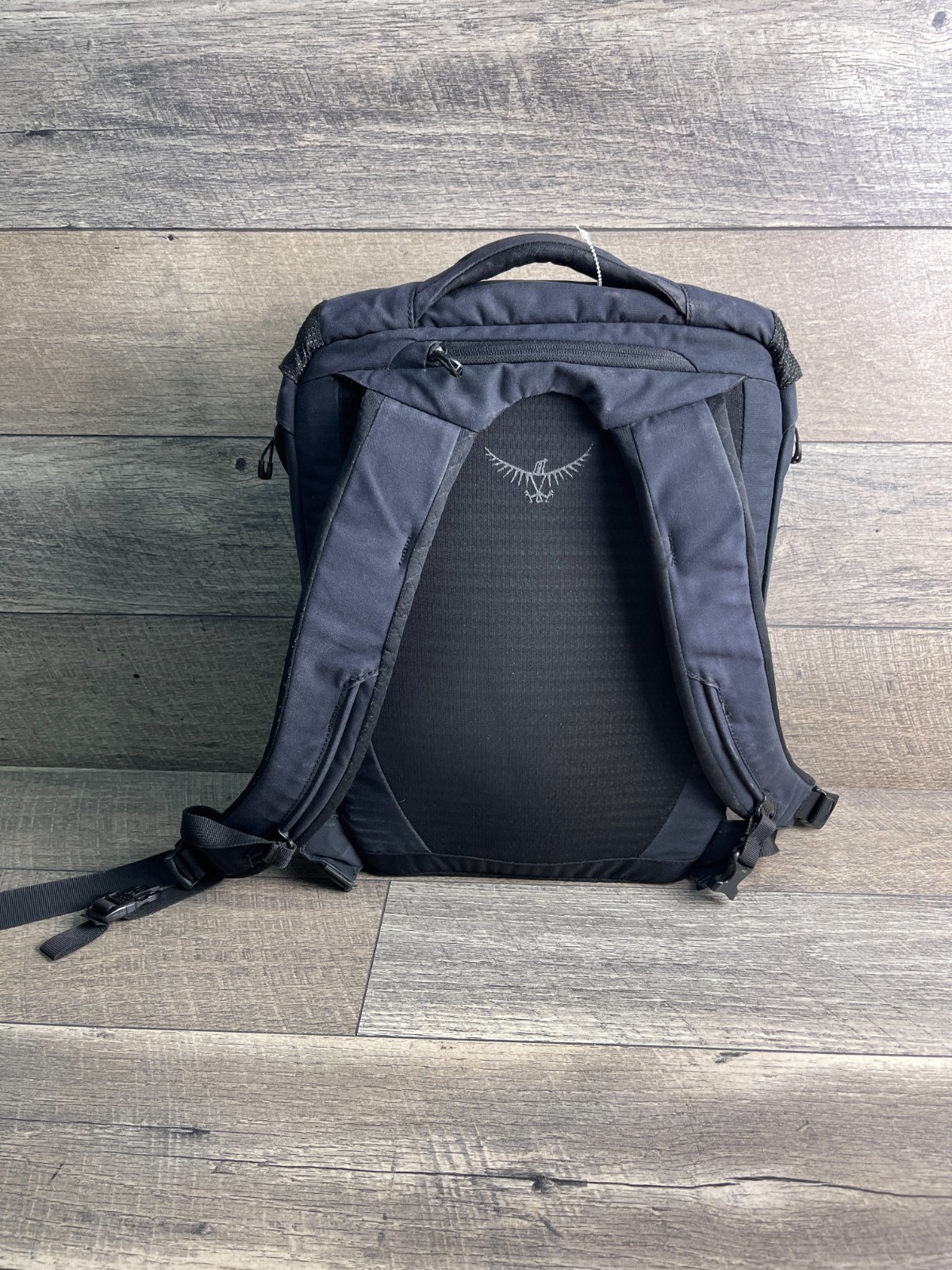 Osprey Backpack Commuter Navy Zip Inner Pocket Laptop Sleeve Adjustable Shoulder