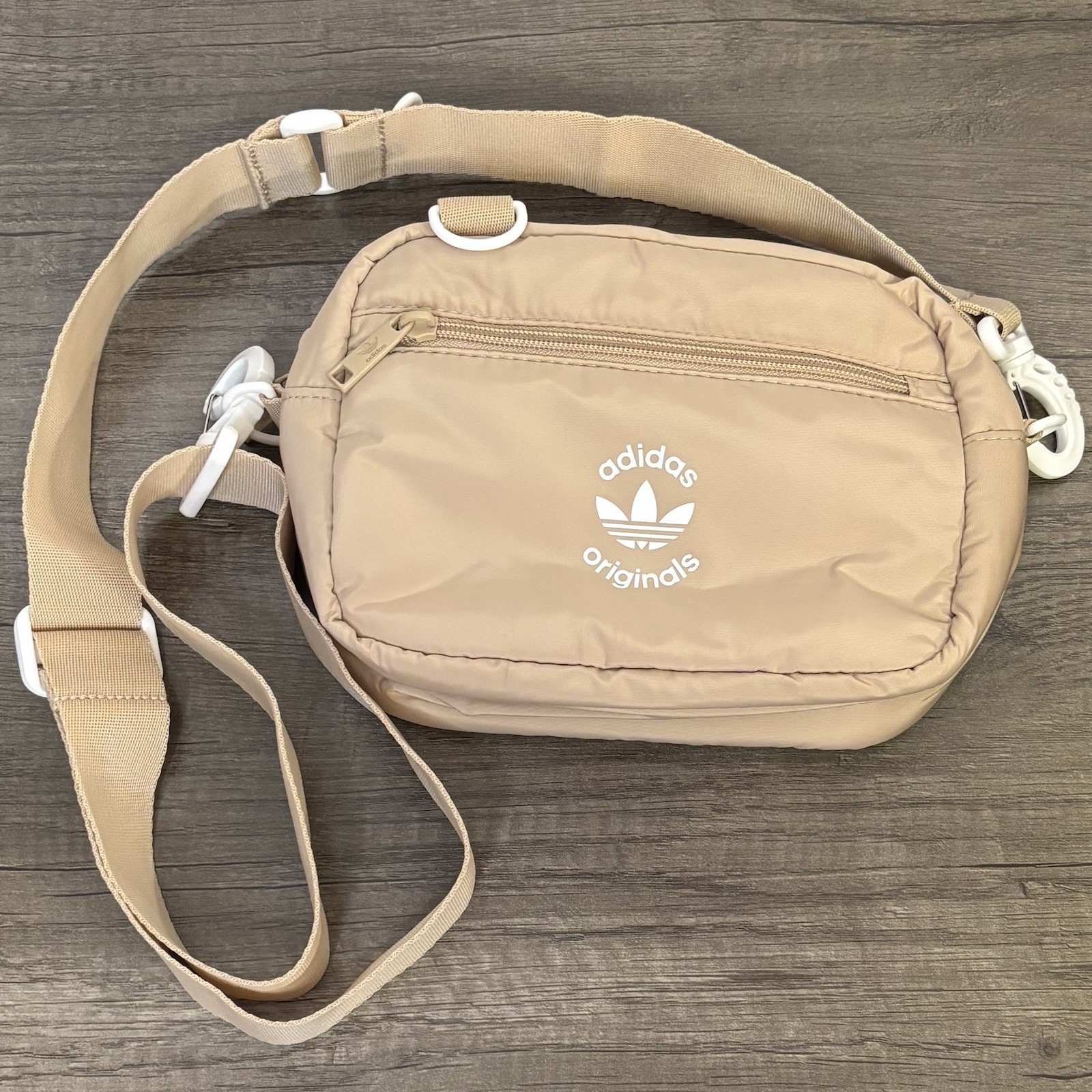 Adidas Original Puffer Pouch Magic Beige White Crossbody Fanny Hip Pack