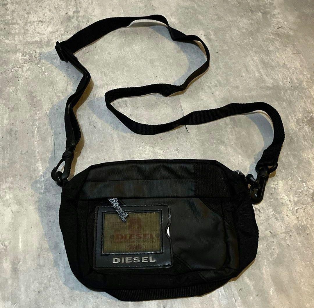Diesel Men Archive Card Shoulder Bag Y2K 24x16cm Luxury Modern Stylish Italian