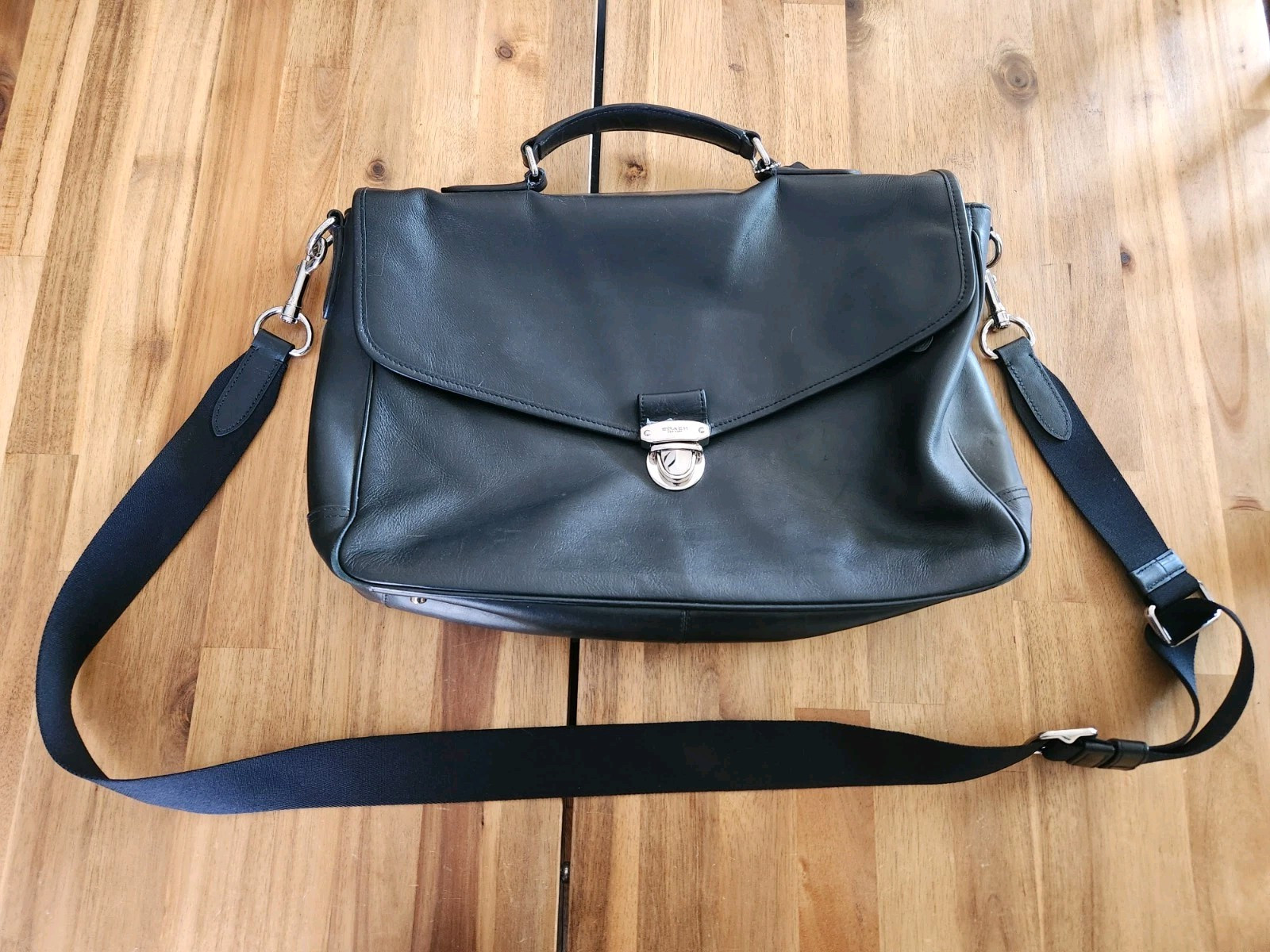 Quality Coach Leather Perry Flap Black Briefcase/Laptop Bag Lock Closure