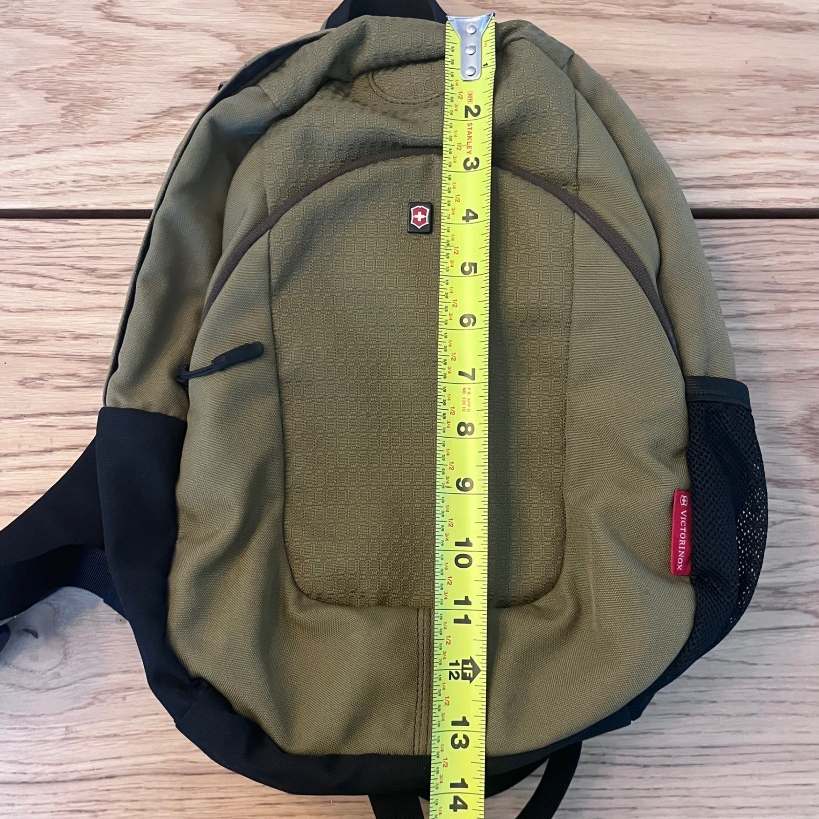 Victorinox Swiss Army Backpack Olive Green Black Compact Daypack Hiking Travel