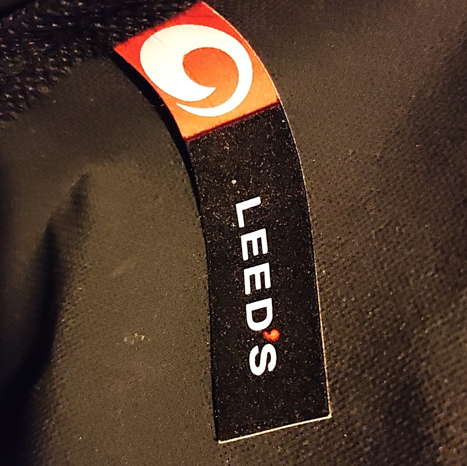 Leed’s FedEx Messenger lab top bag