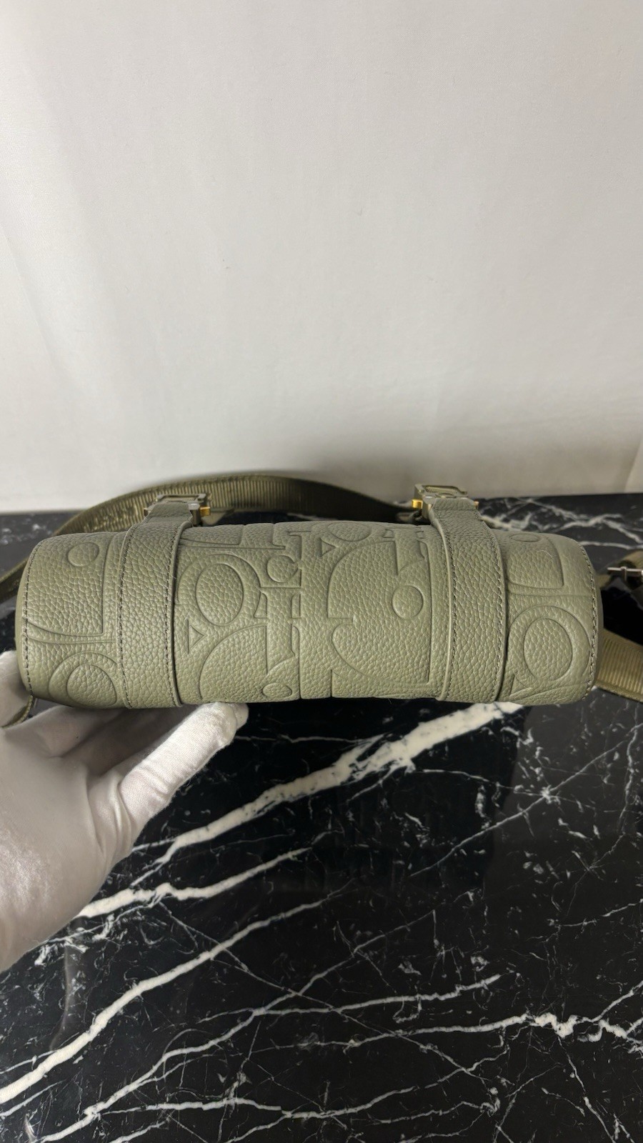 Authentic DIOR Green Gravity Grained Calf Leather Hit The Road Messenger Bag