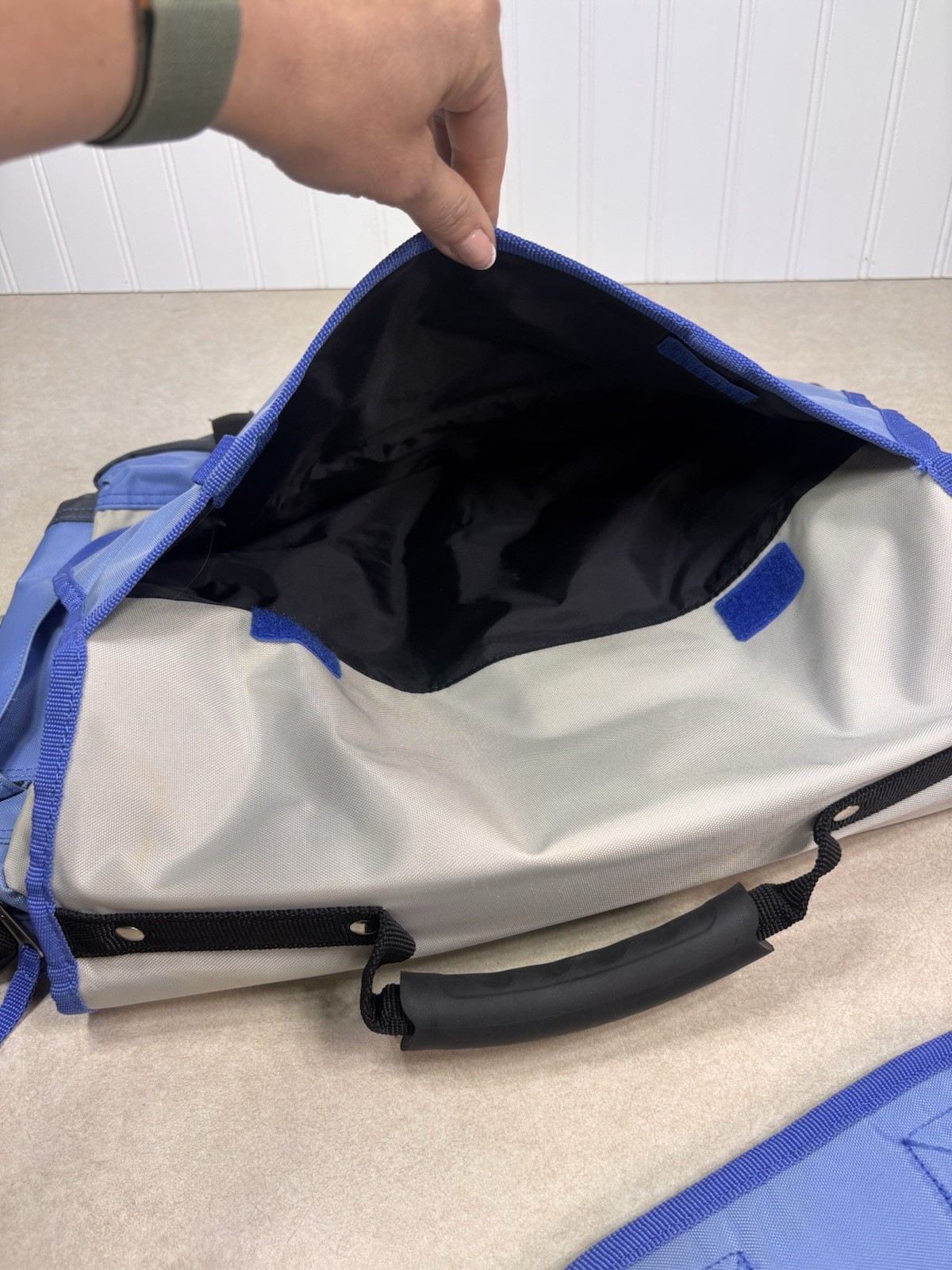2001 Gap Tech Audio Utility Messenger Bag Y2K CD Bookbag Retro Normcore Two Tone