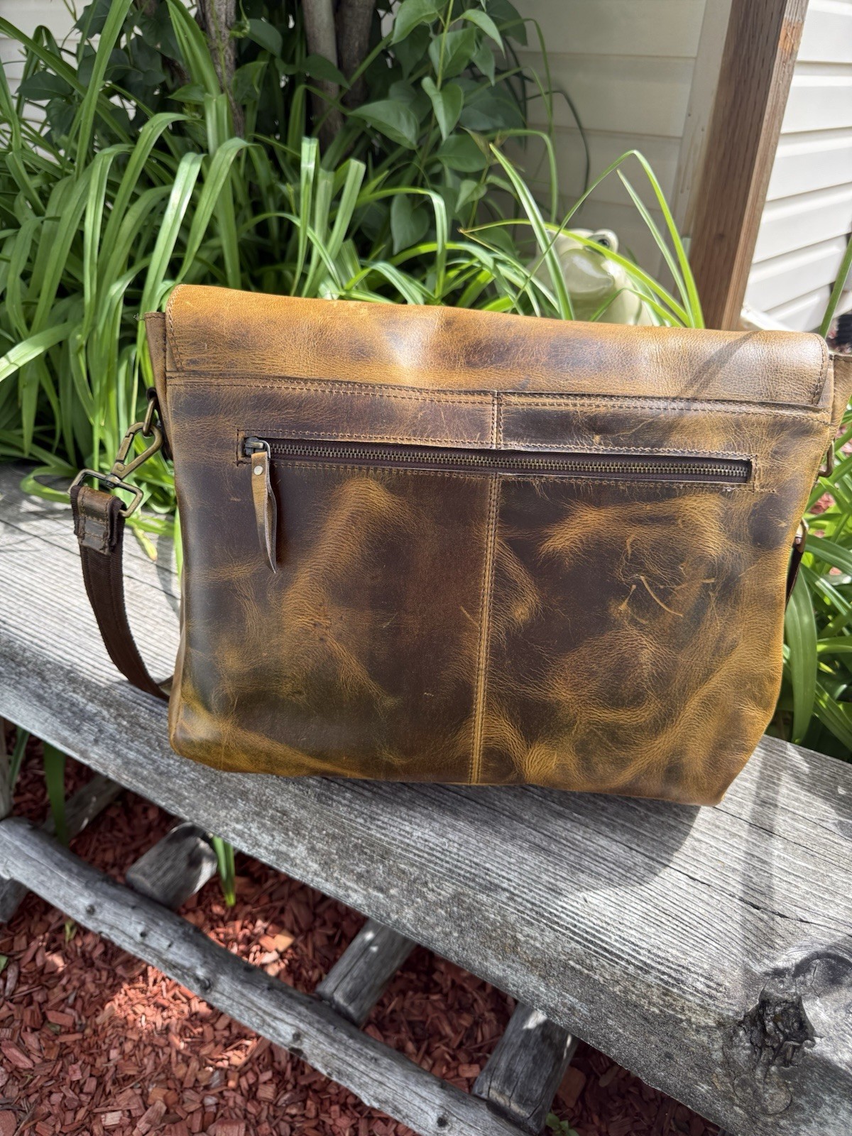 Buffalo Distressed Rustic Leather Large Messenger Bag Laptop Shoulder Bag