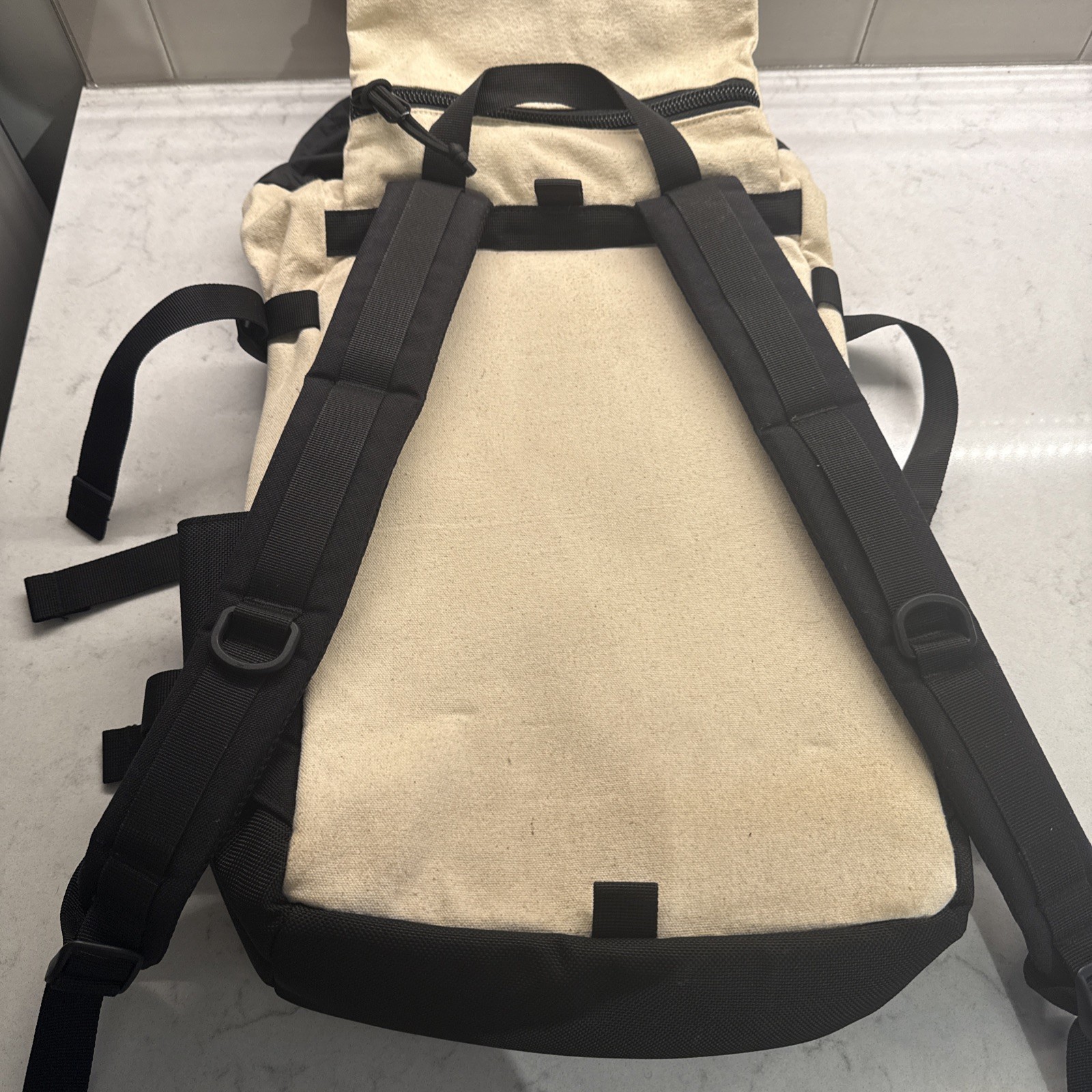 Topo Designs Rover Pack Classic Backpack | Black/Tan