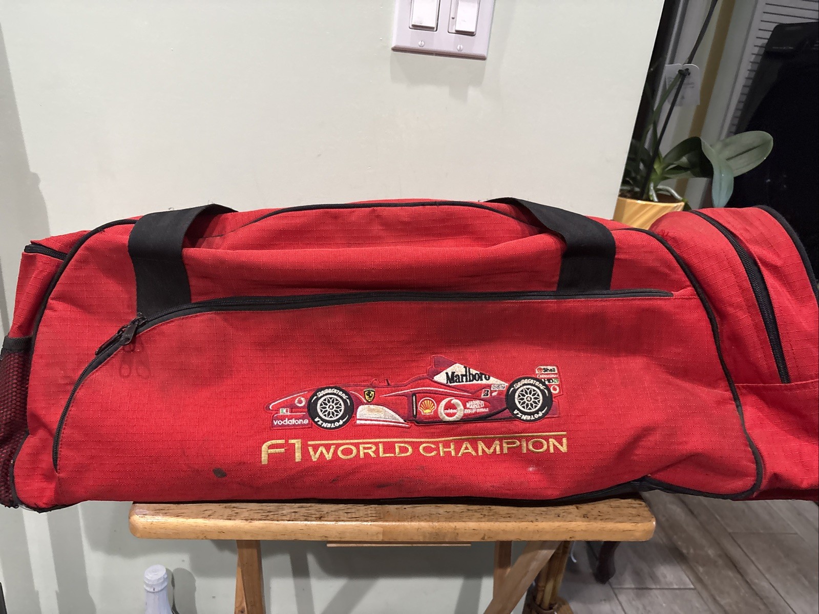 VTG 1995 Ferrari F1 World Champion Duffle Bag *Read*