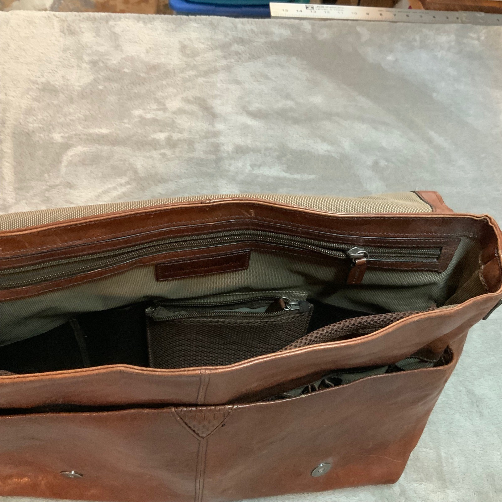 Johnston & Murphy Mens Brown Leather Messenger Bag Laptop Satchel Briefcase