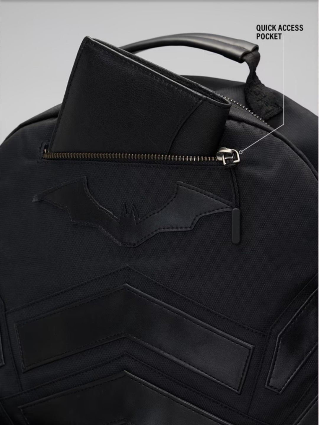 Backpack Batman Unisex Laptop School Travel Bag 19.3L Water Resistant Black