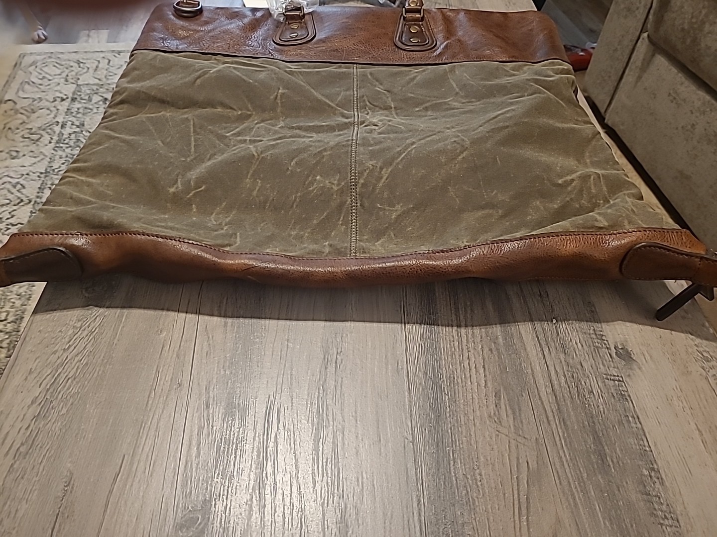 Moore & Giles Gravely Garment Bag Olive & Titan Milled Brown