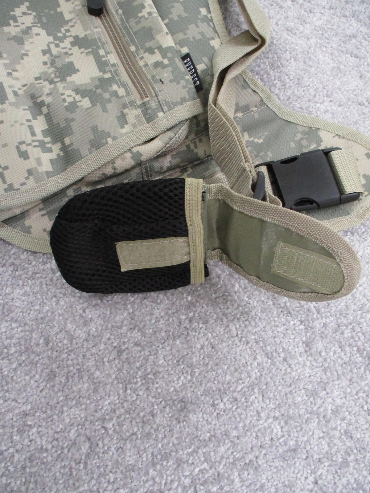 Everest Sling Bag One Size Green Digital Camo Messenger Crossbody Shoulder 600D