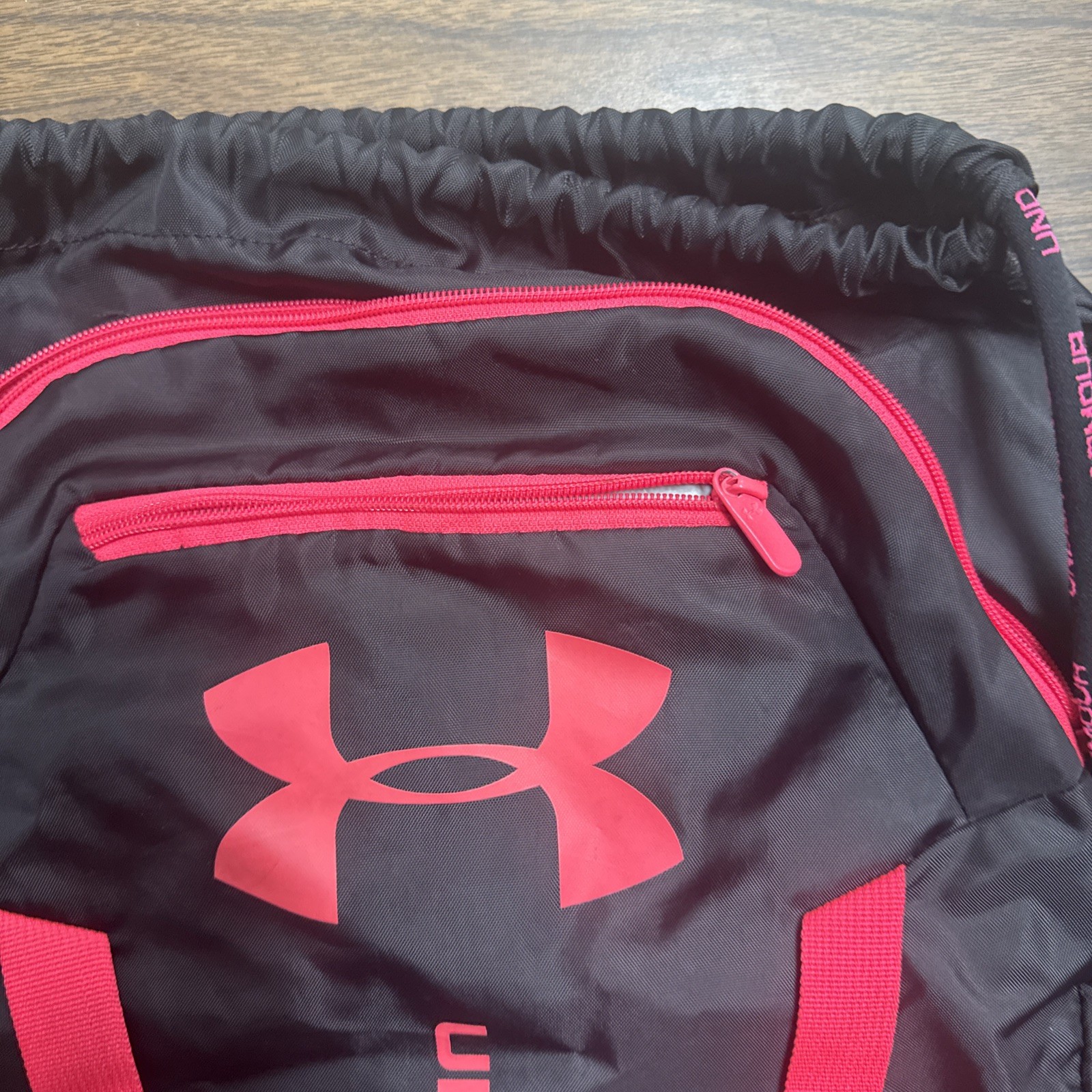 Under Armour Undeniable Sackpack 2.0 Drawstring Bag Zip Pockets Black Pink
