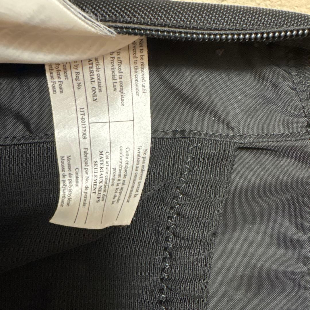 Arc’teryx Arro 22 Backpack Black Used Old Logo Rare Japan Exclusive