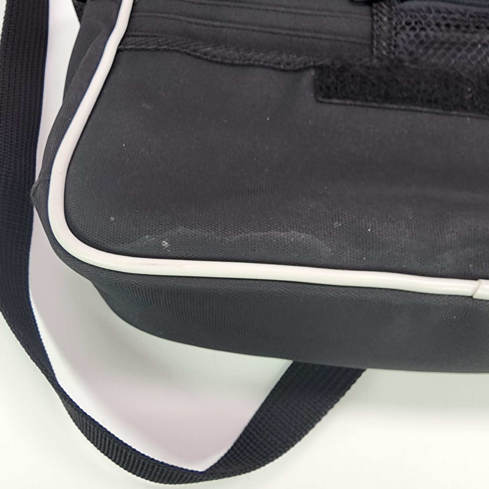 Vintage Black CrossOver Shoulder Style Bag SSPACE FOR CARDS