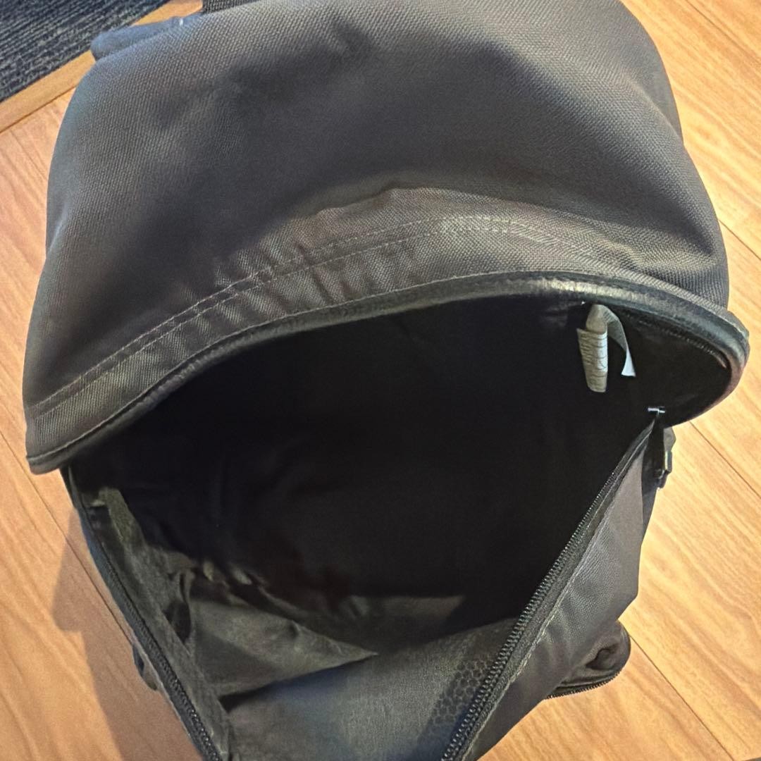 Eastpak Dark 24L Overseas Model