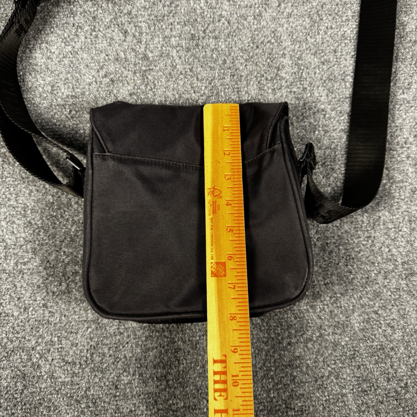 Trapstar Irongate T Crossbody Bag Black Metal Latch Messenger Shoulder