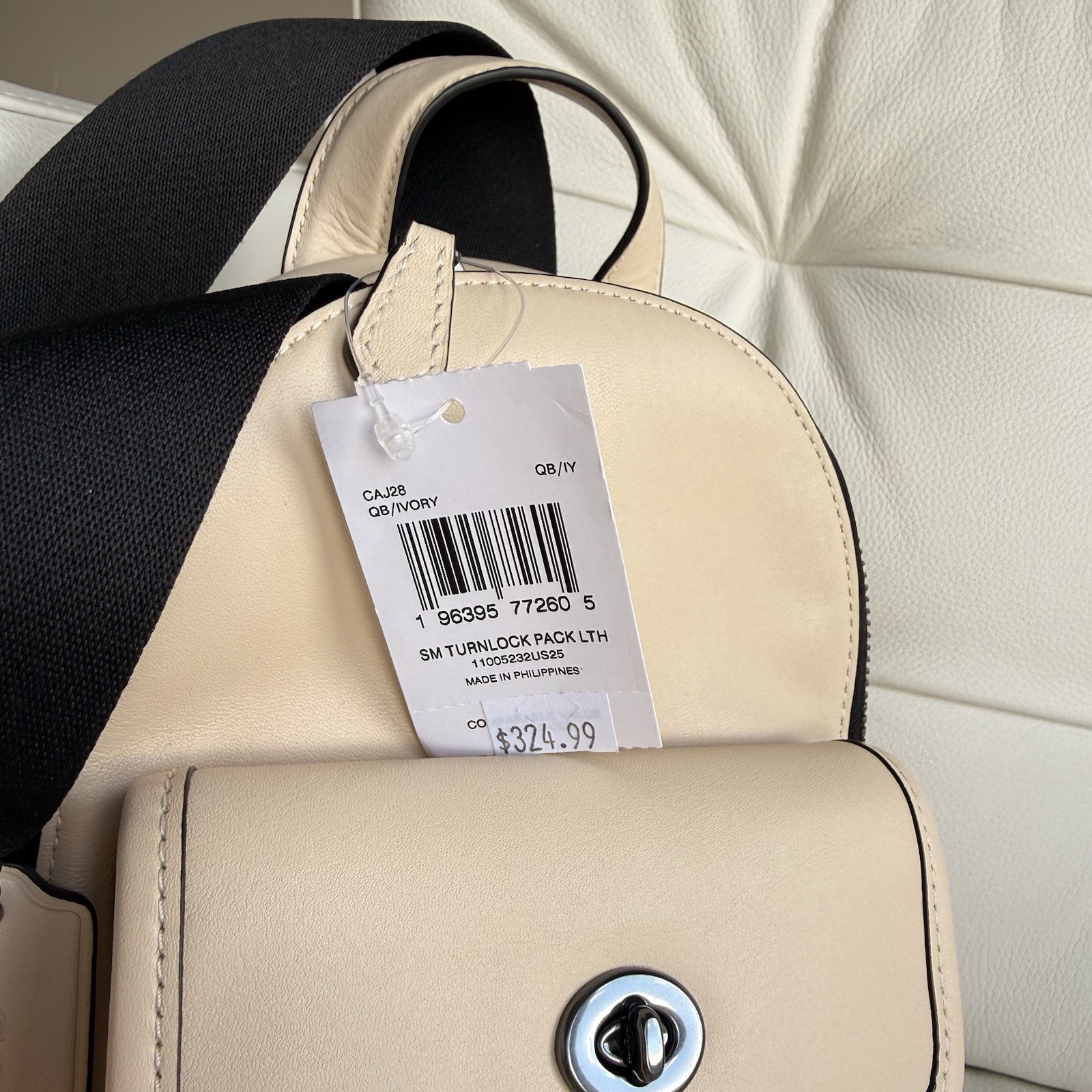 NWT COACH MEN’S Small Turnlock Sling Pack Bag Gunmetal/Ivory Calf Leather CAJ28