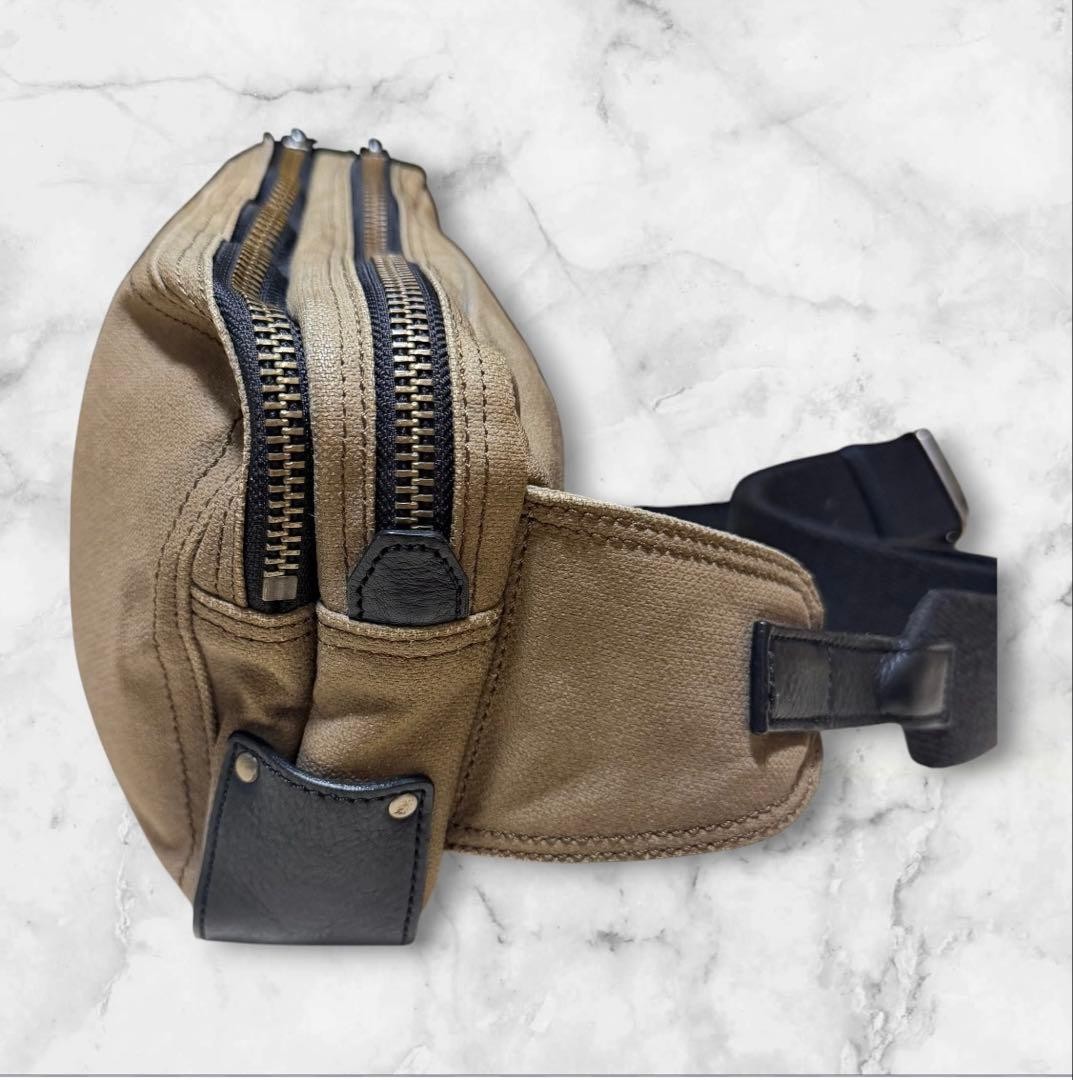 Authentic BURBERRY BLACK LABEL Khaki Canvas Leather Body Bag Waist Bag 30cm Trav