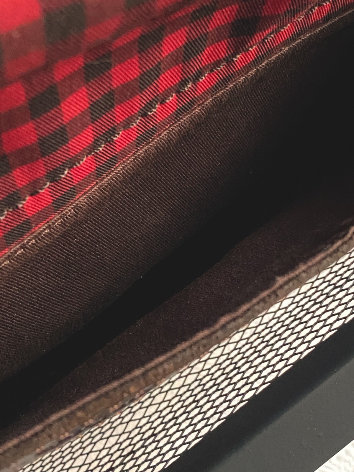 Father’s Day! LEATHER TRIM FOSSIL Red checkered MESSENGER BAG, Brass Push Lock
