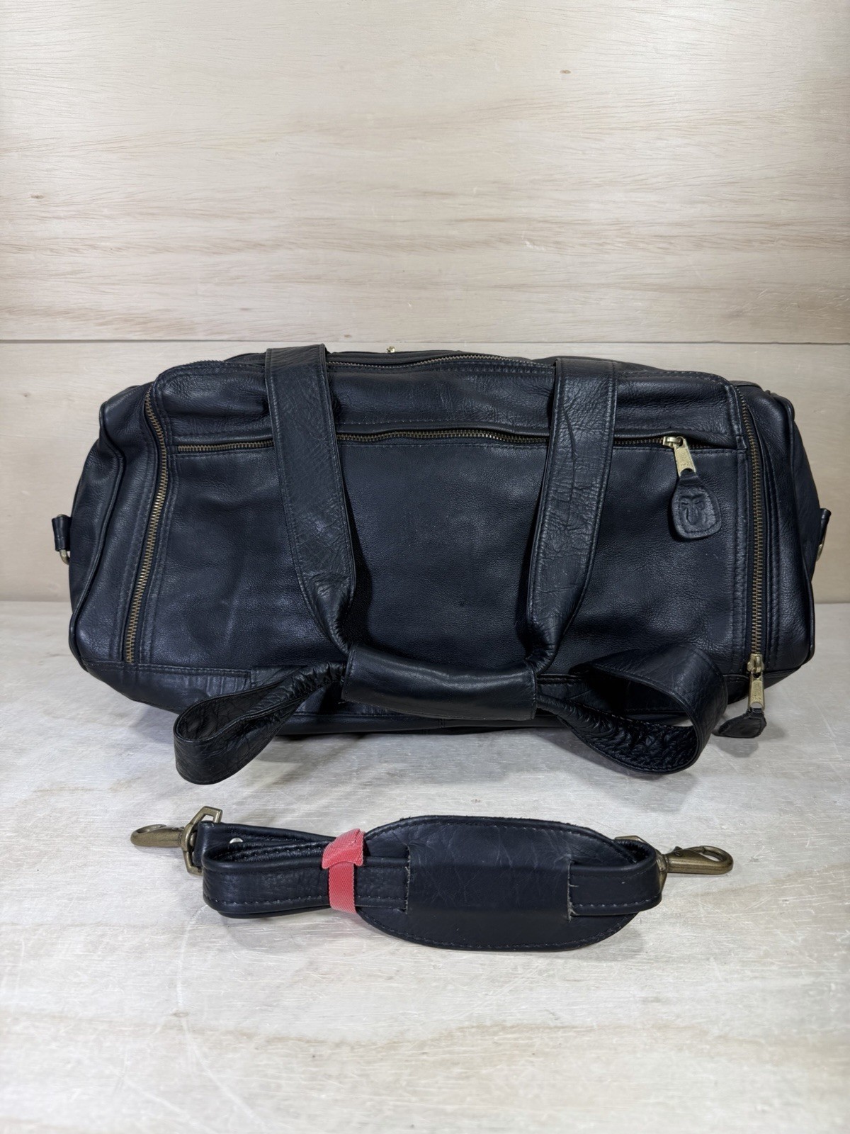 Frye Leather Duffle Bag- Black – Style 102 Benchcrafted Cross Body Strap -Duffel